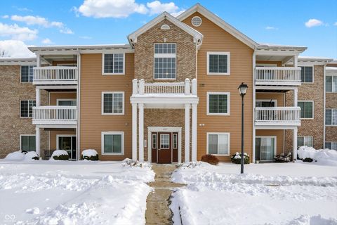 Photo of 6509 Emerald Hill Court #309, Indianapolis, IN 46237 (MLS # 22081831)