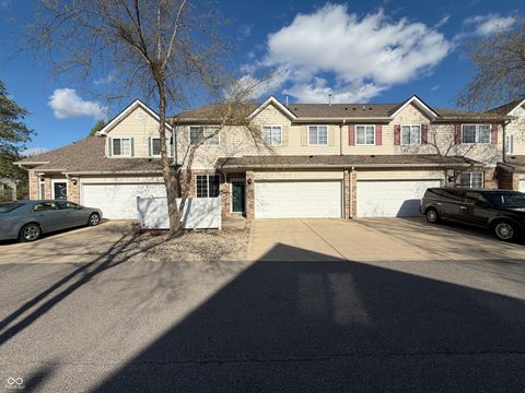 Photo of 8043 Harbor Walk Lane, Indianapolis, IN 46237 (MLS # 22095777)