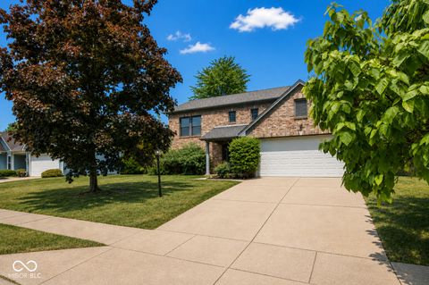Photo of 5635 Arabian Court, Indianapolis, IN 46228 (MLS # 22102632)