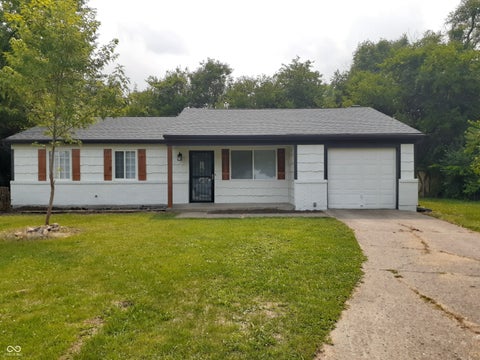 Photo of 9445 Burrwood Circle, Indianapolis, IN 46235 (MLS # 22123003)