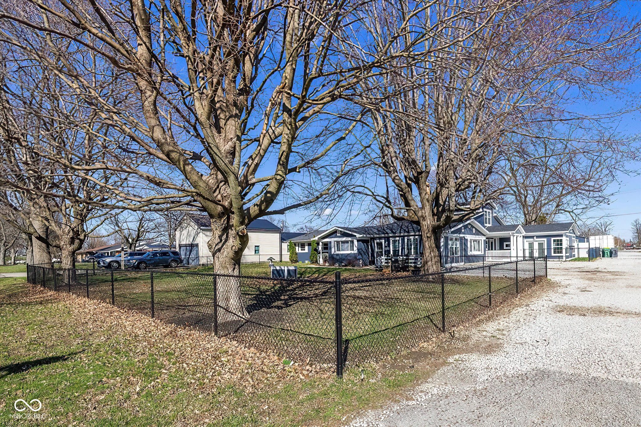 3041 S Kercheval Drive