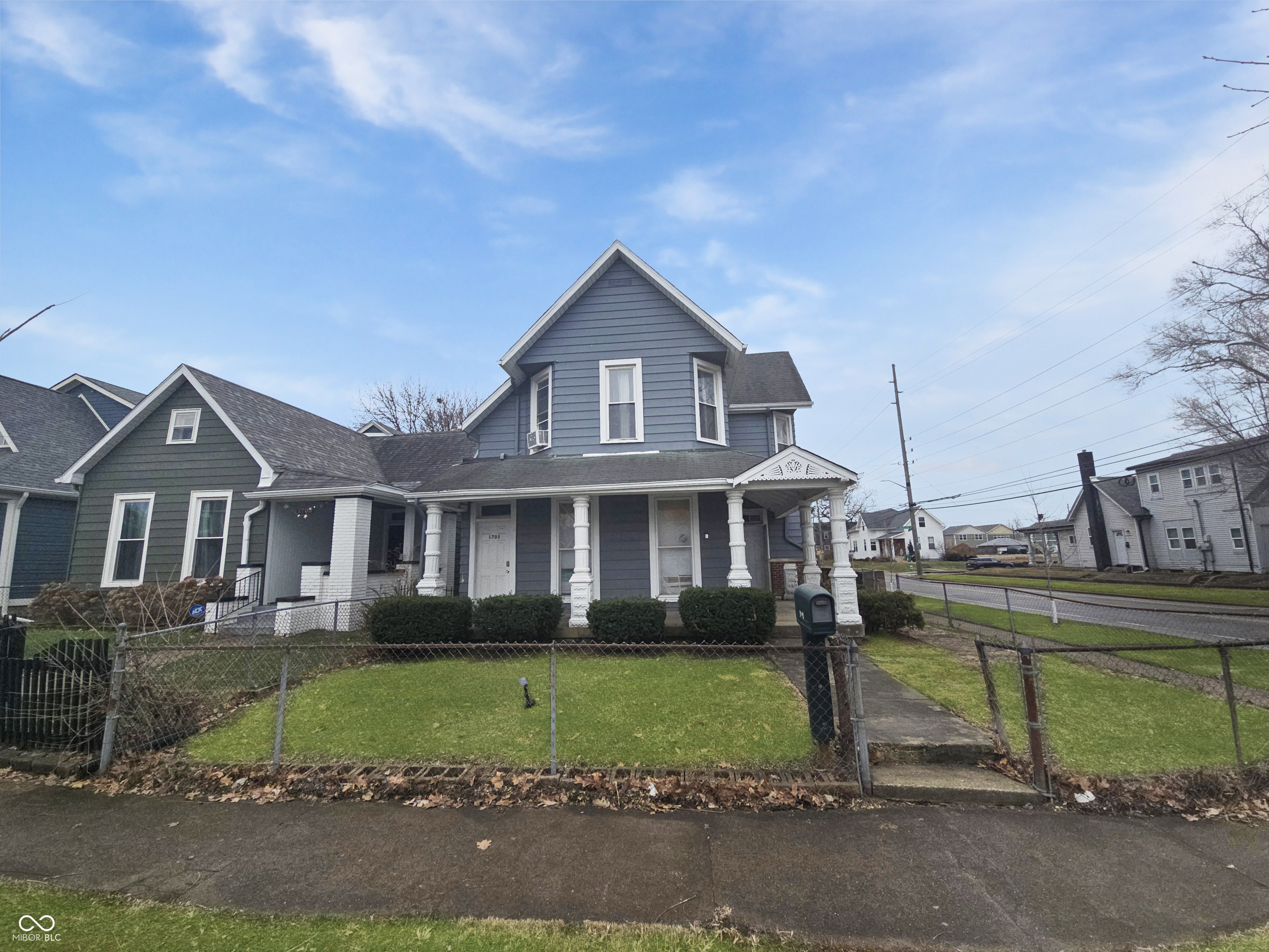 1701 Woodlawn Avenue