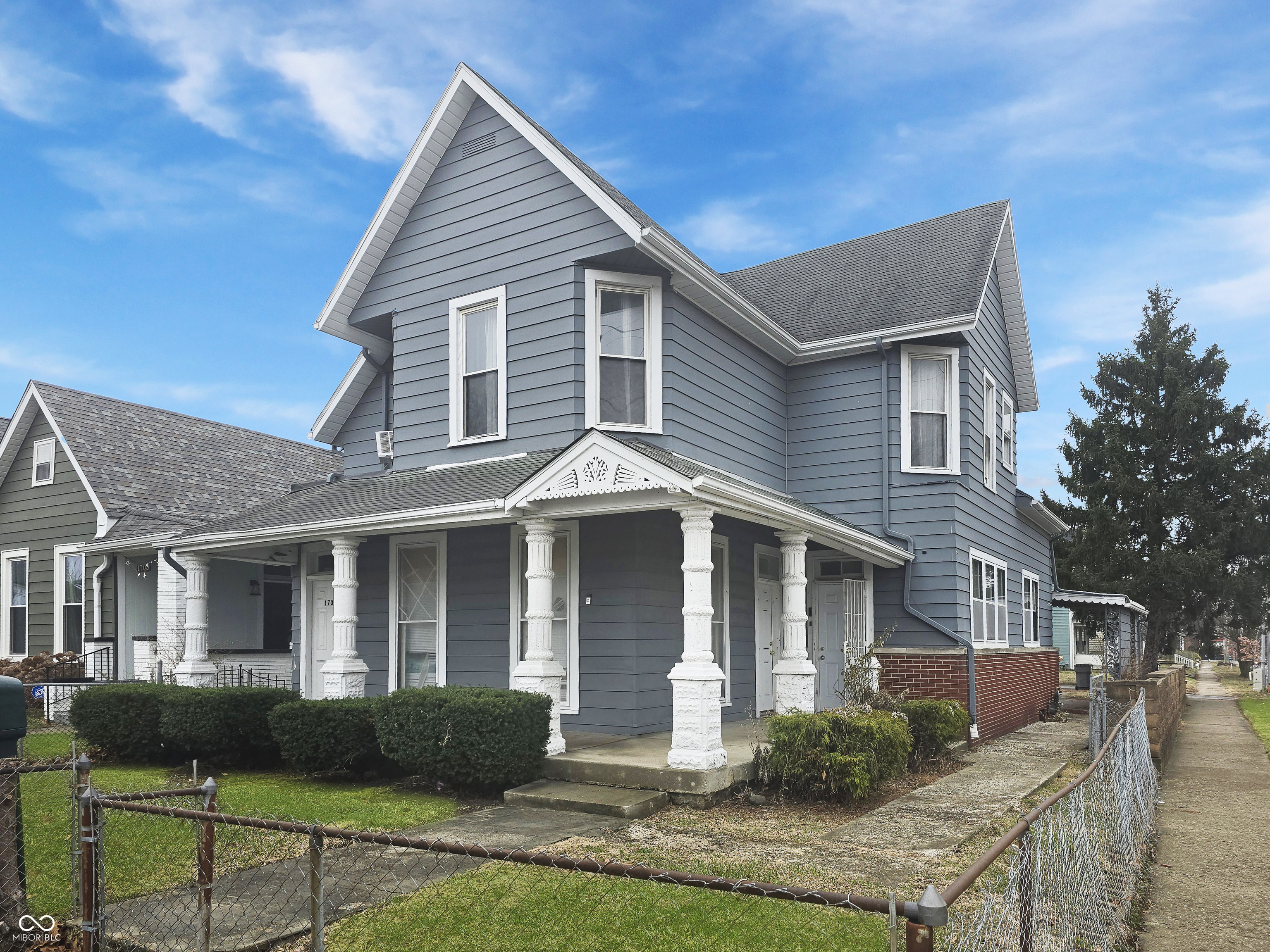 1701 Woodlawn Avenue