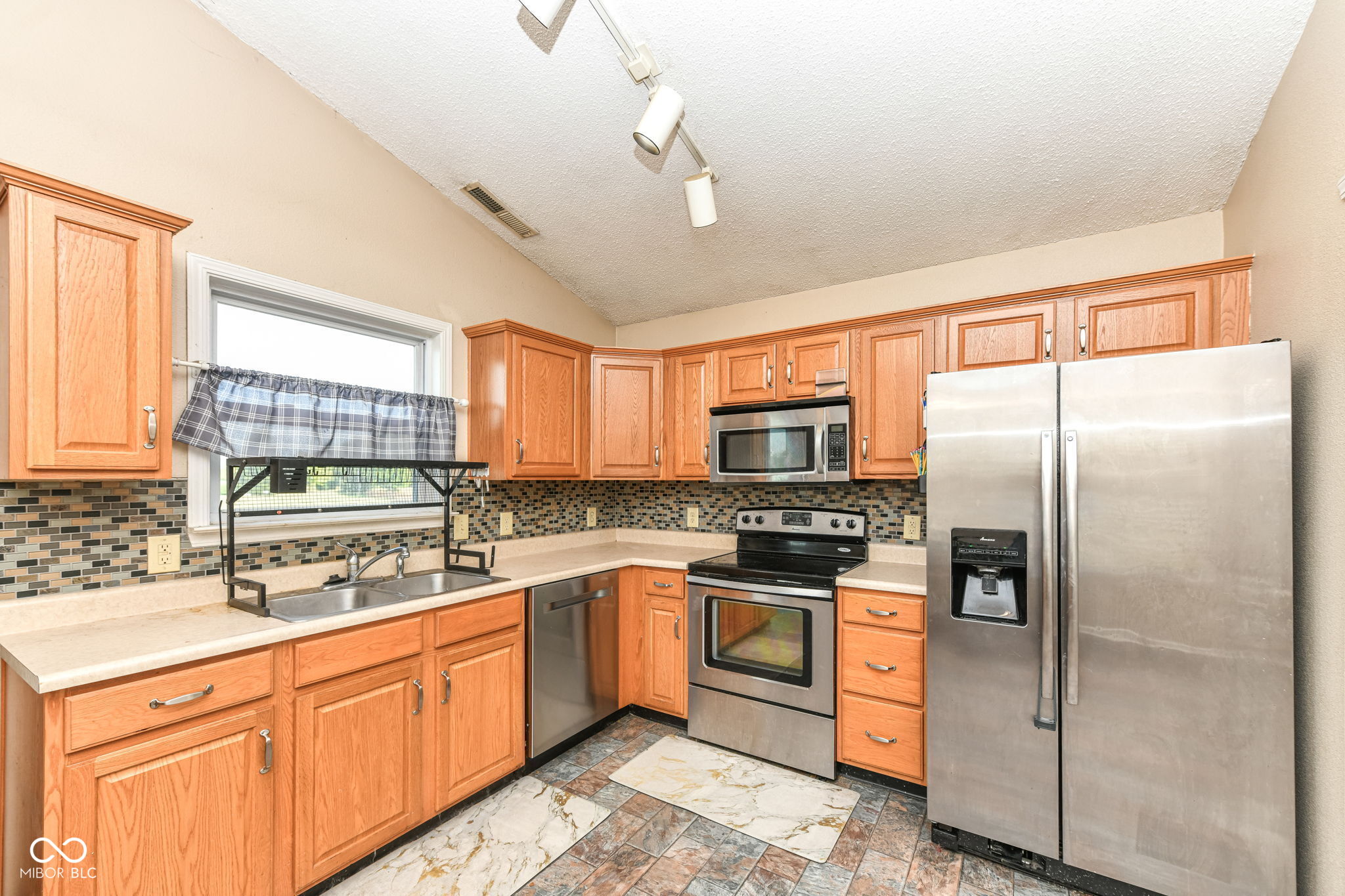 9674 W Lantern Lane