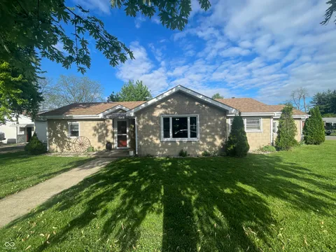 1122 Shelby Street, Shelbyville, IN 46176 - MLS#: 22036929