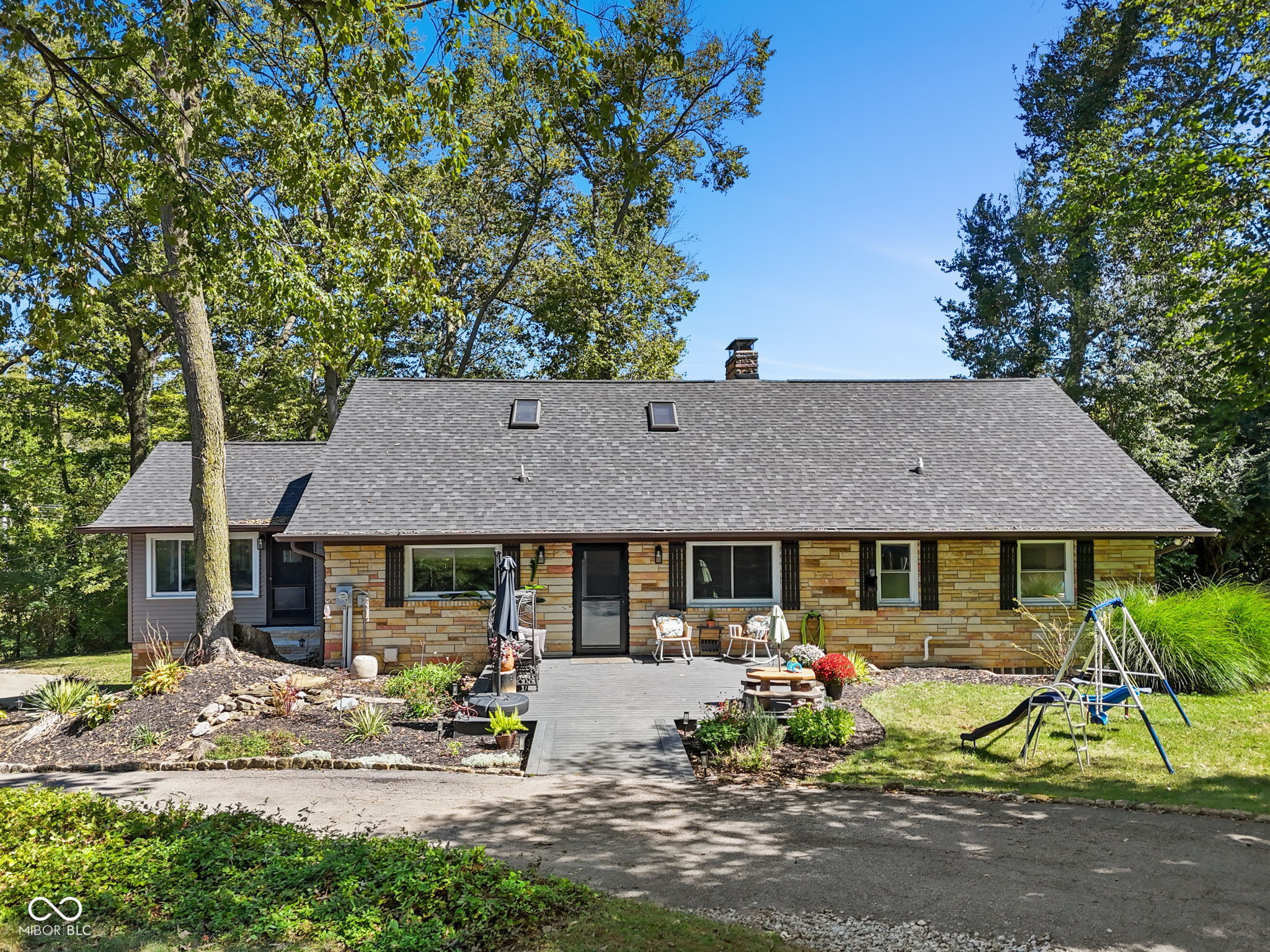 1265 N Morgantown Road