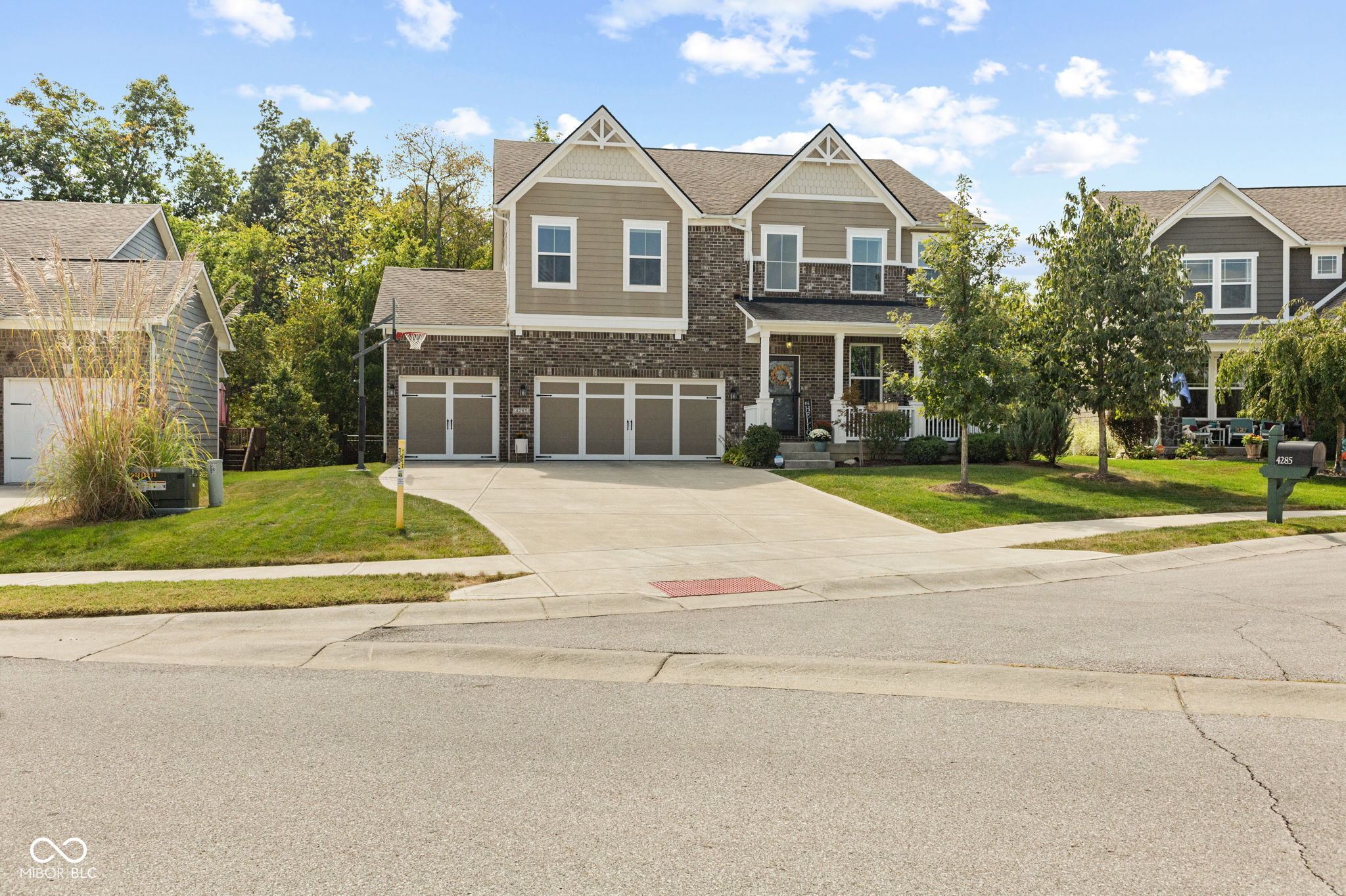 4285 Nottinghill Drive