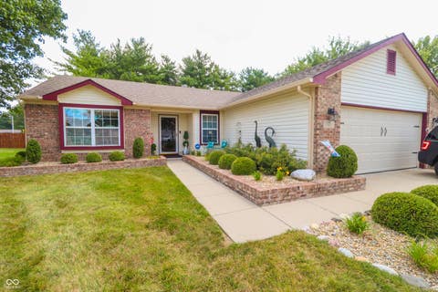 Photo of 2307 Whitecliff Drive, Indianapolis, IN 46234 (MLS # 22117180)
