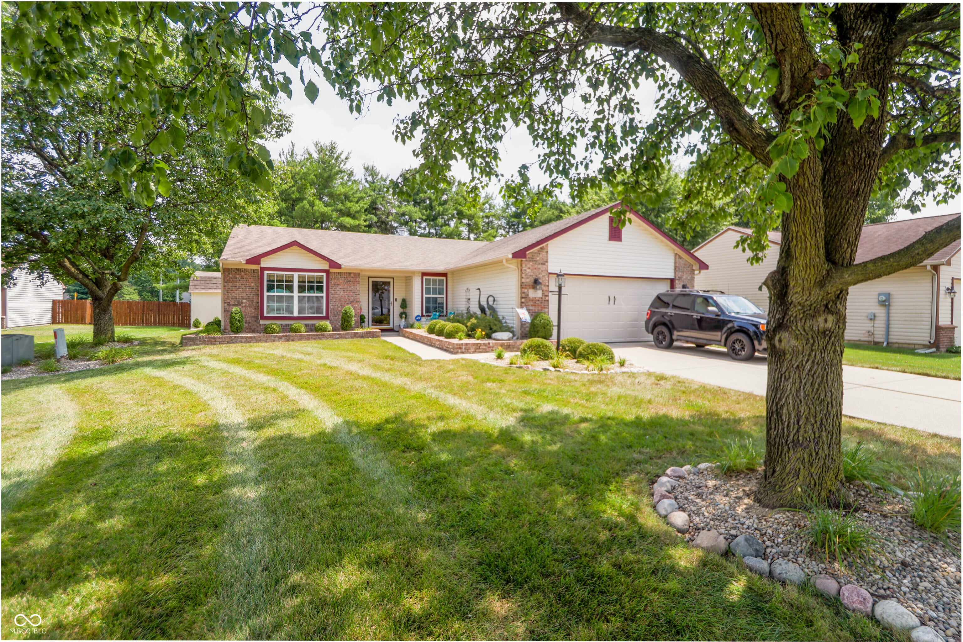 2307 Whitecliff Drive