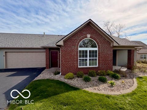 Photo of 2712 Reflection Way, Greenwood, IN 46143 (MLS # 22118864)