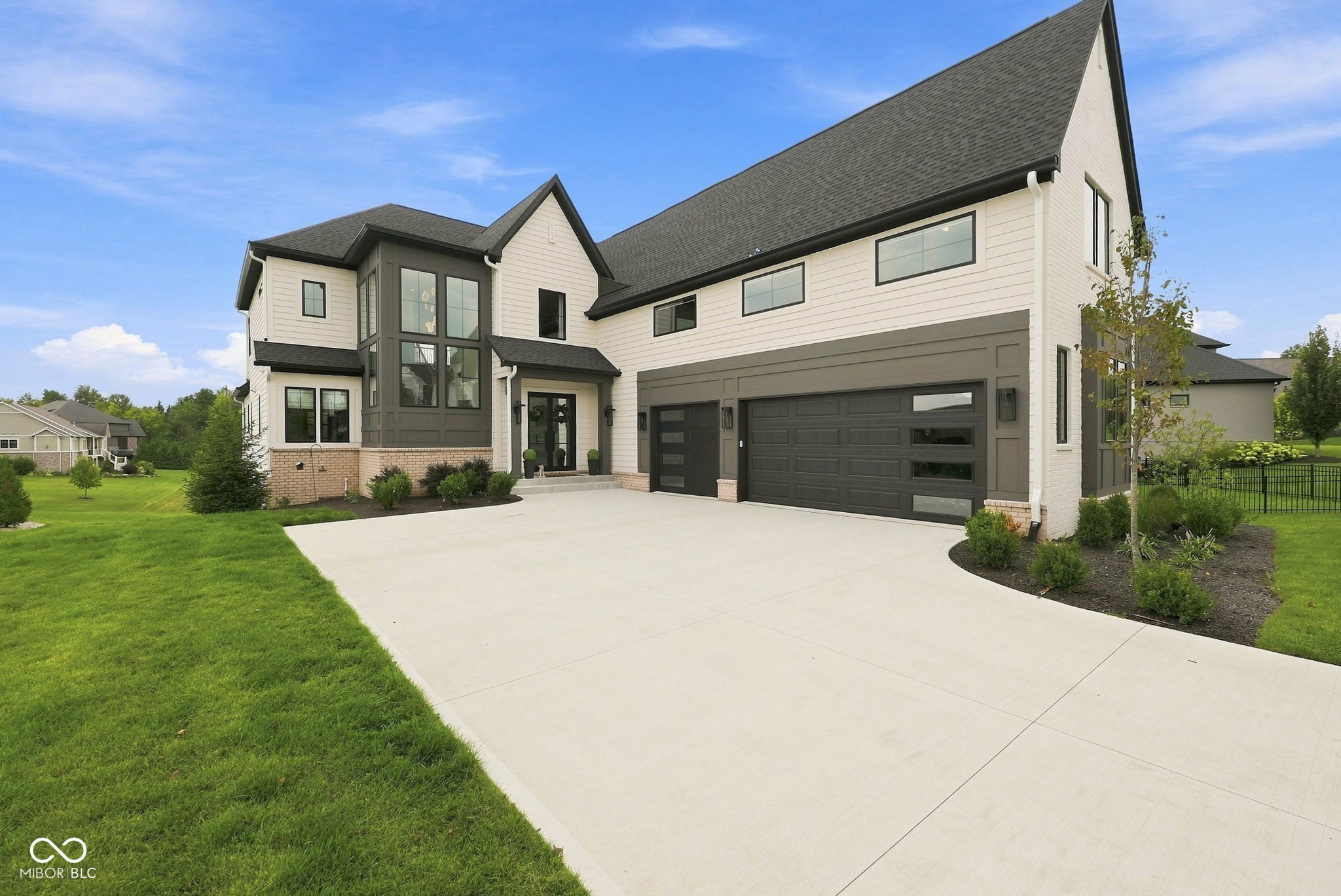 4497 Sparkling Water Way