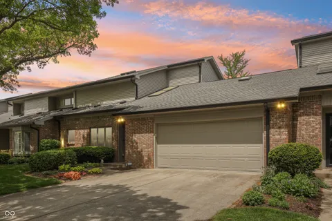 1030 Stratford Hall Unit 17-3, Indianapolis, IN 46260 - MLS#: 22035829