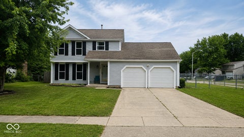 Photo of 11449 E 10th Street, Indianapolis, IN 46229 (MLS # 22116480)