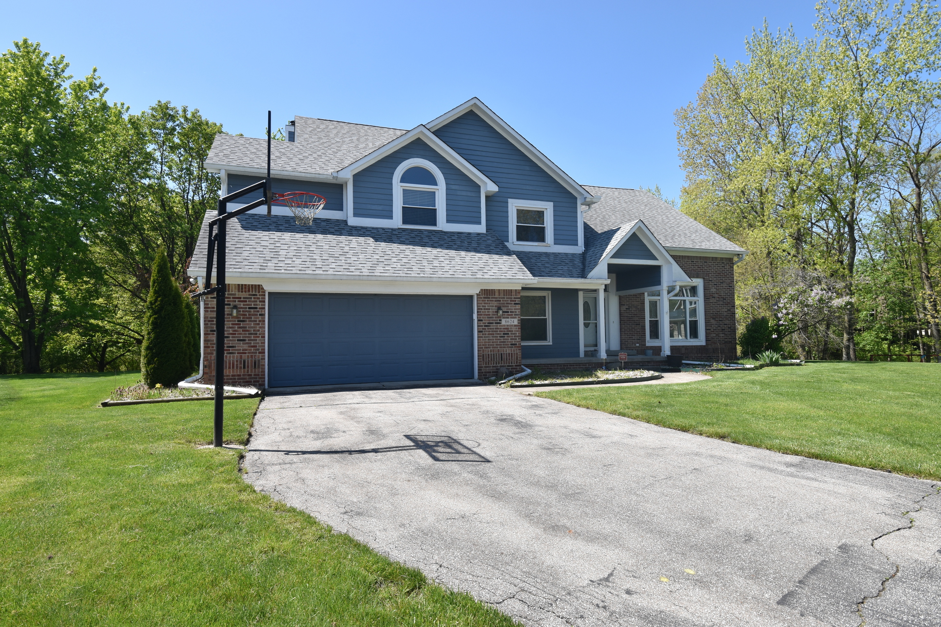 Photo 1 of 44 — 8624 Bay Pointe Circle, Indianapolis, IN 46236
