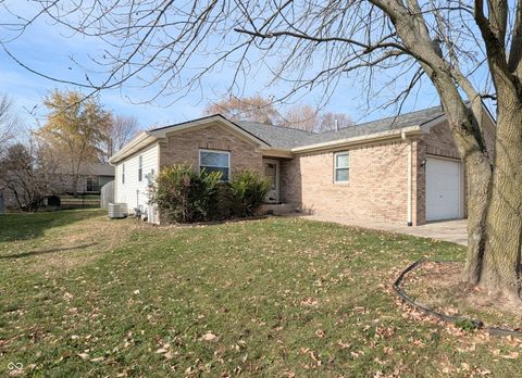42 Grassyway Court Whiteland IN 46184