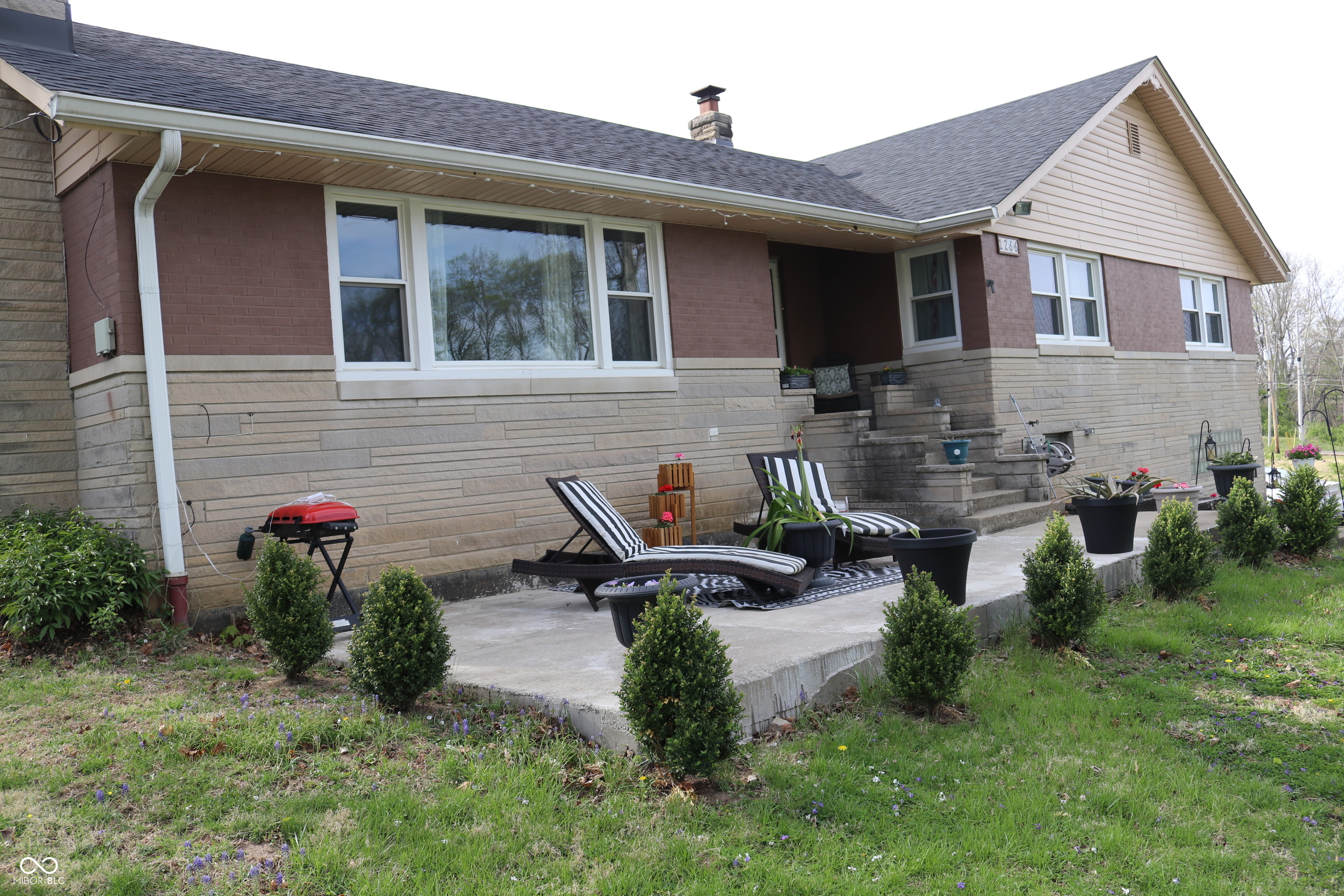 1266 N Morgantown Road