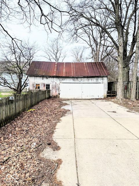 320 2nd Street NE Carmel IN 46032