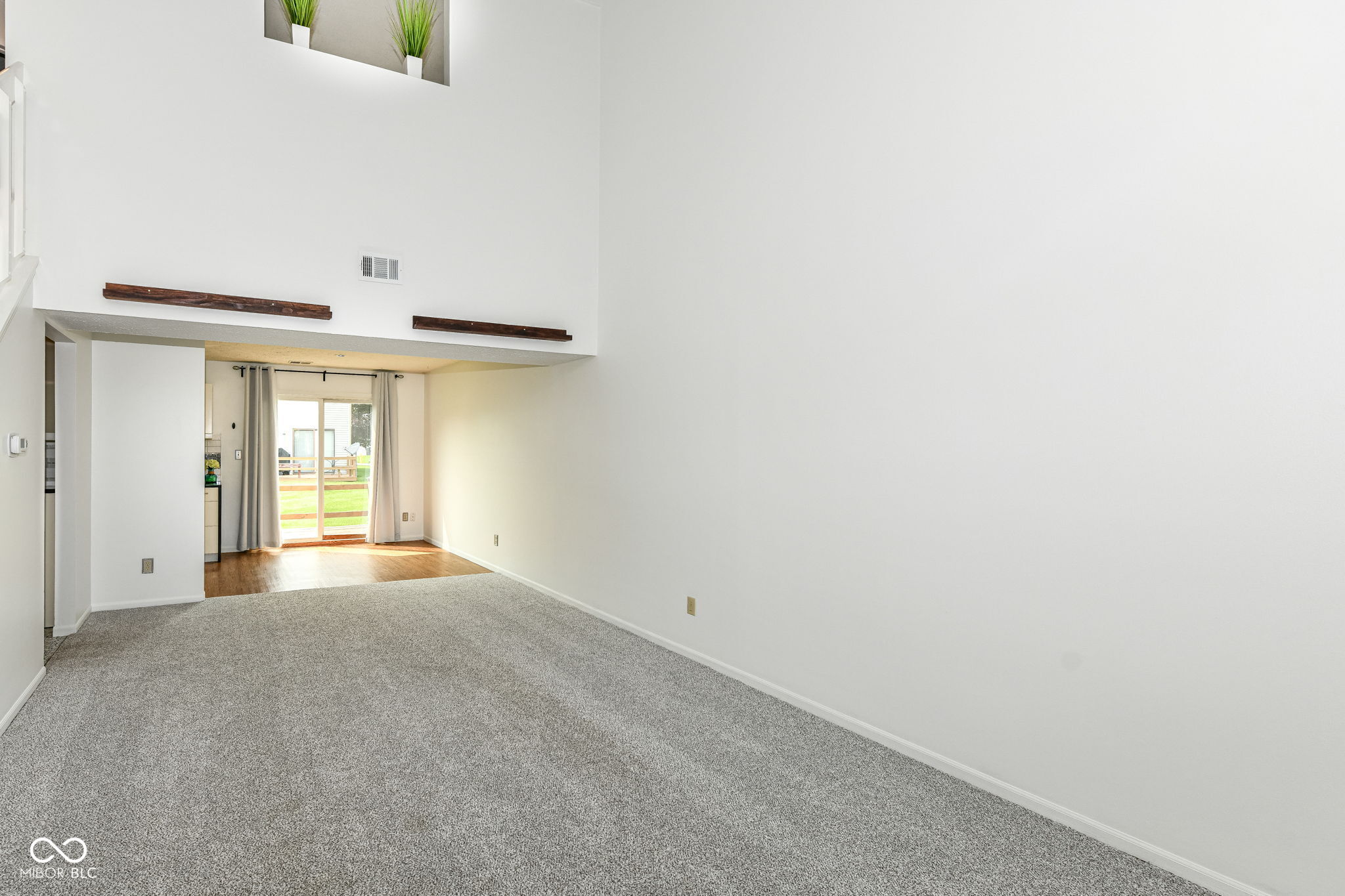 1124 Paradise Court B