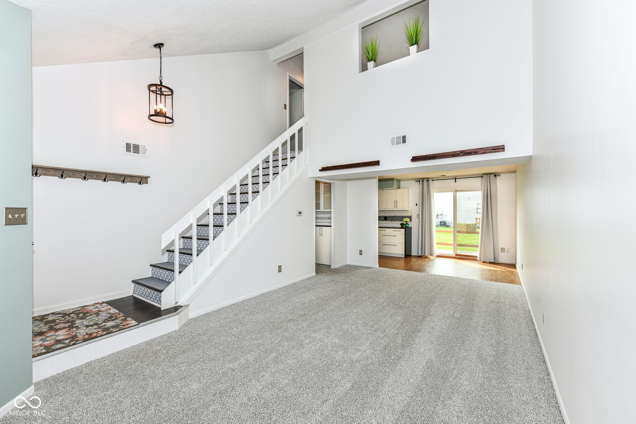1124 Paradise Court B