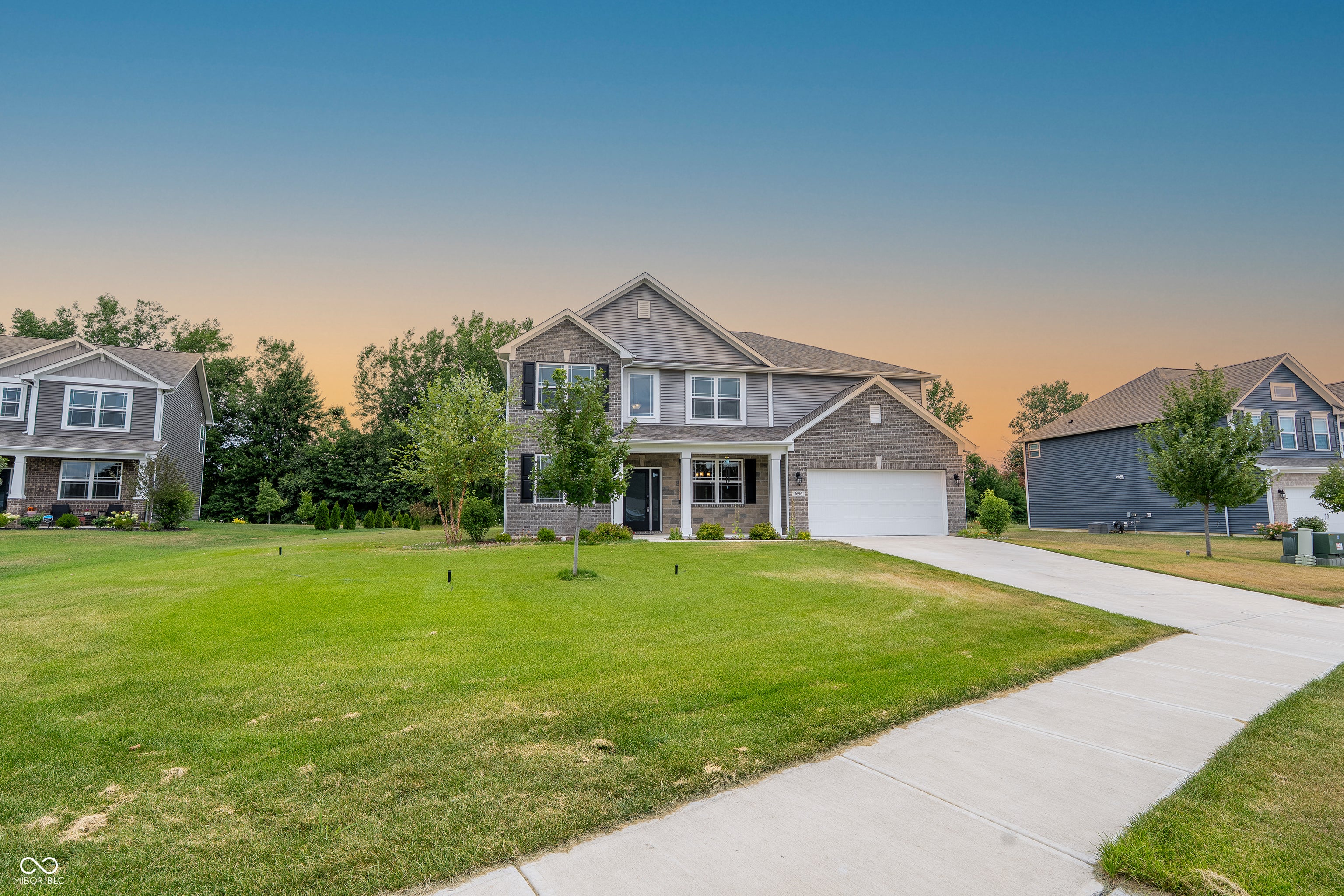 7696 Rolling Green Drive