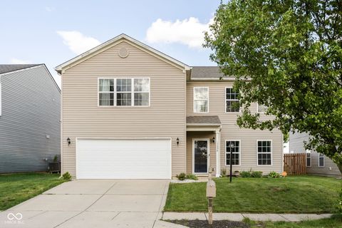 Photo of 15098 Royal Grove Drive, Noblesville, IN 46060 (MLS # 22098940)