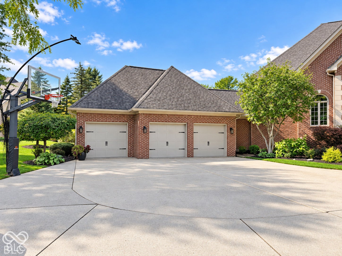 10646 Walnut Creek Drive W