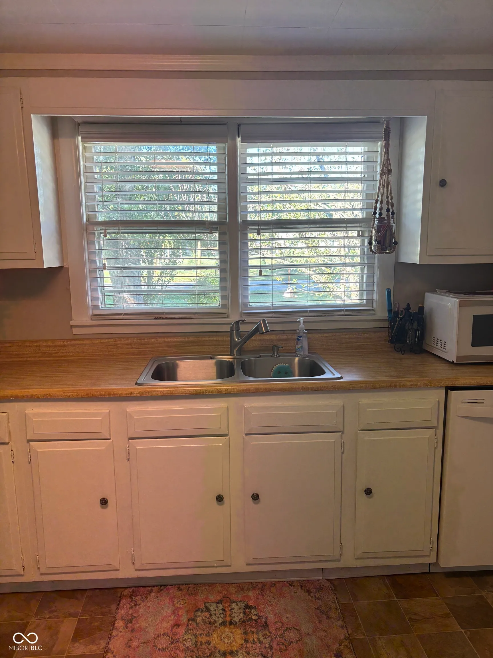 Columbus, Indiana 47201, United States, 2 Bedrooms Bedrooms, ,1 BathroomBathrooms,Residential,Active,225717