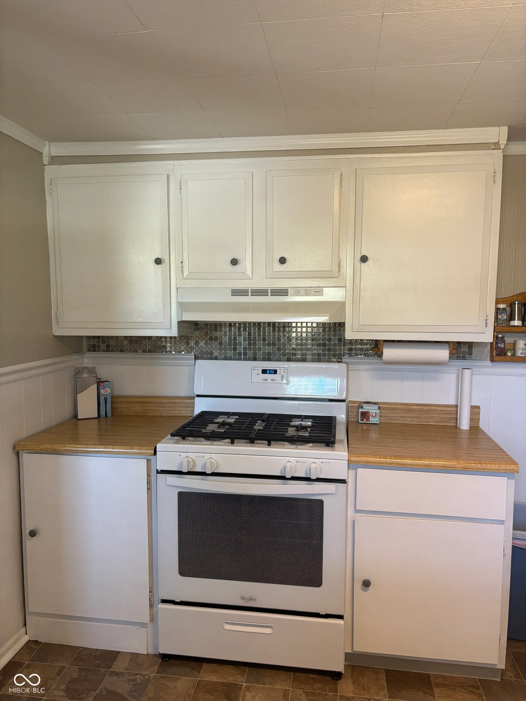 Columbus, Indiana 47201, United States, 2 Bedrooms Bedrooms, ,1 BathroomBathrooms,Residential,Active,225717