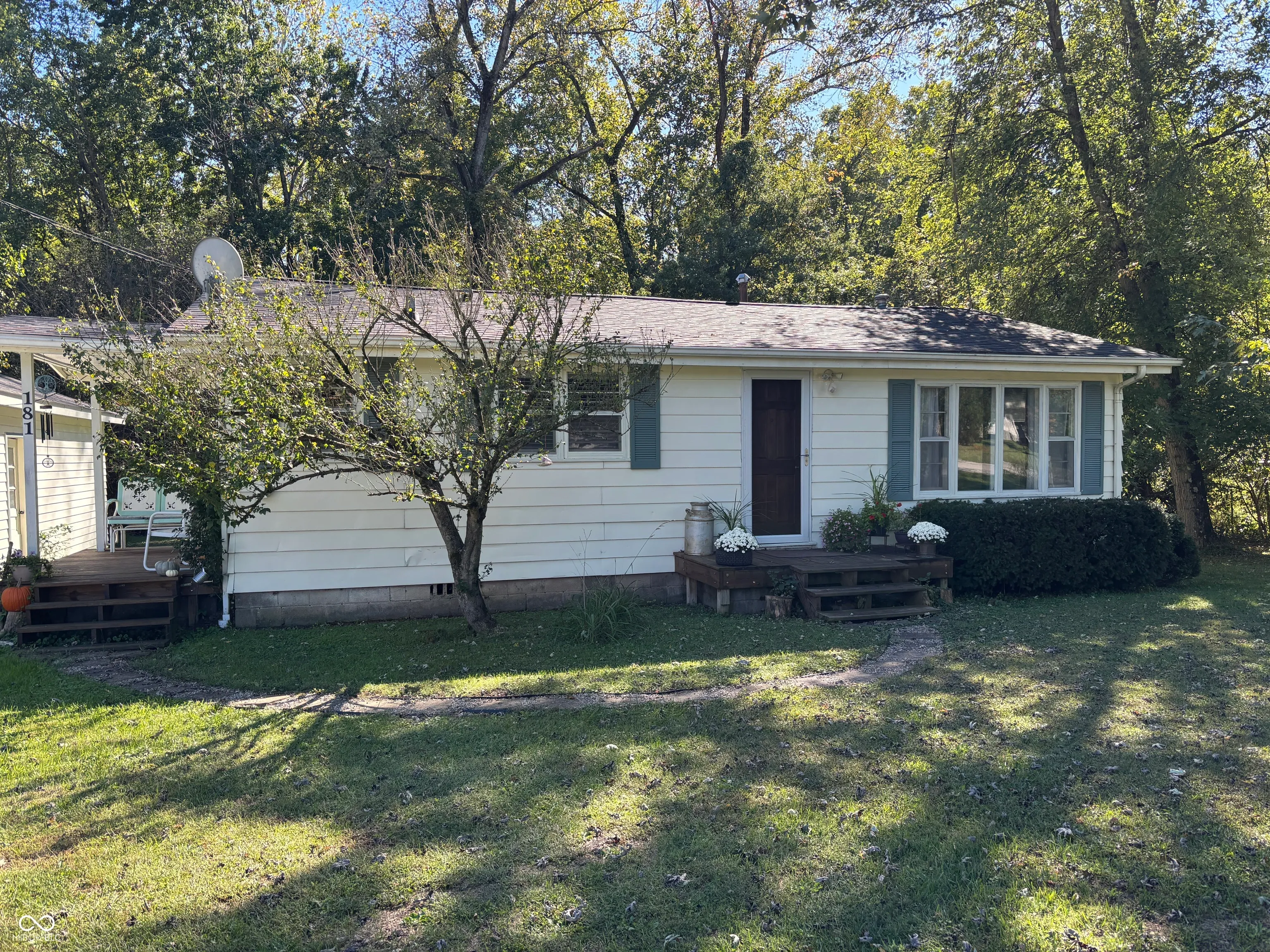 Columbus, Indiana 47201, United States, 2 Bedrooms Bedrooms, ,1 BathroomBathrooms,Residential,Active,225717