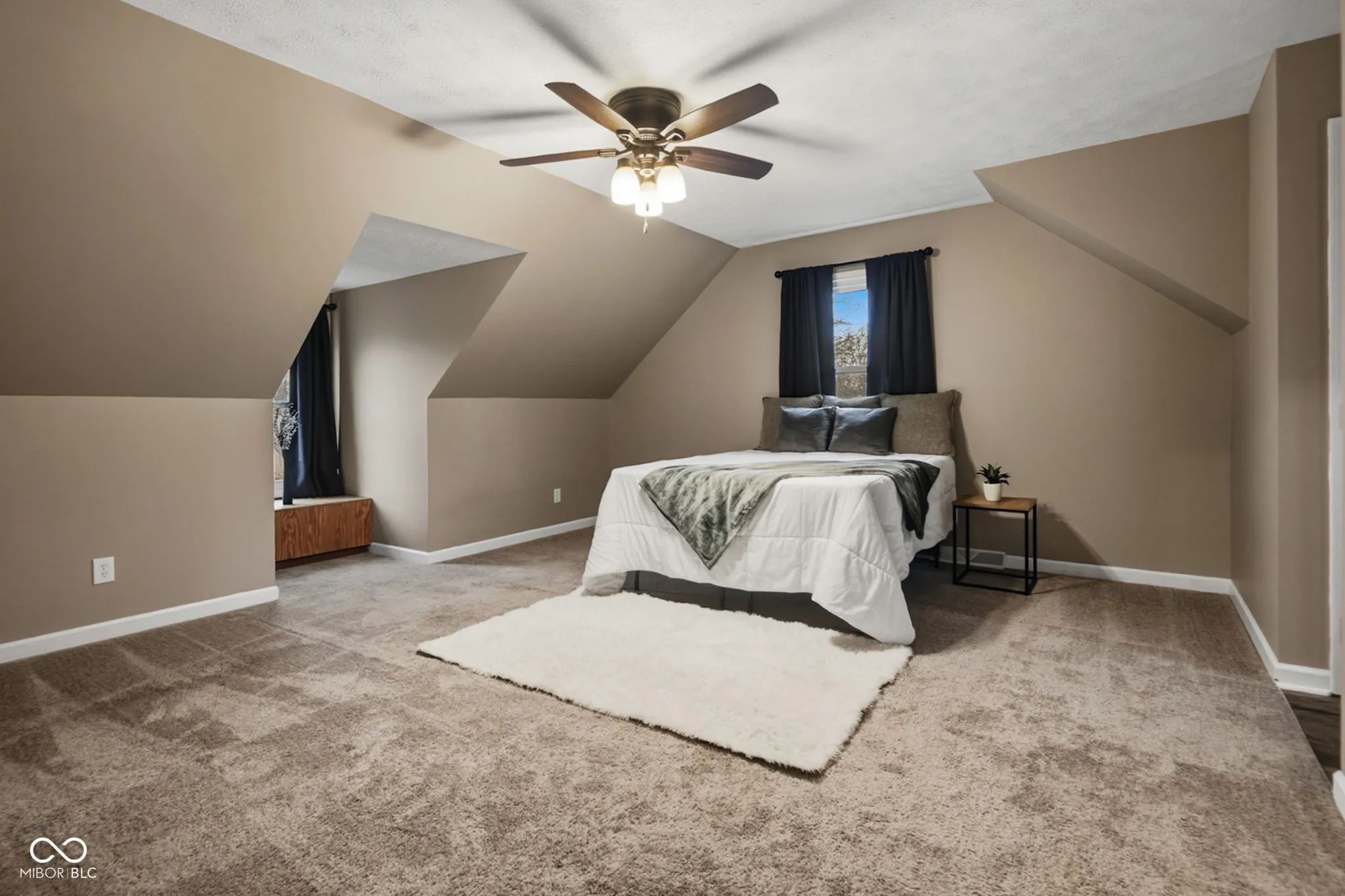 Columbus, Indiana 47203, United States, 4 Bedrooms Bedrooms, ,3 BathroomsBathrooms,Residential,Active,249797