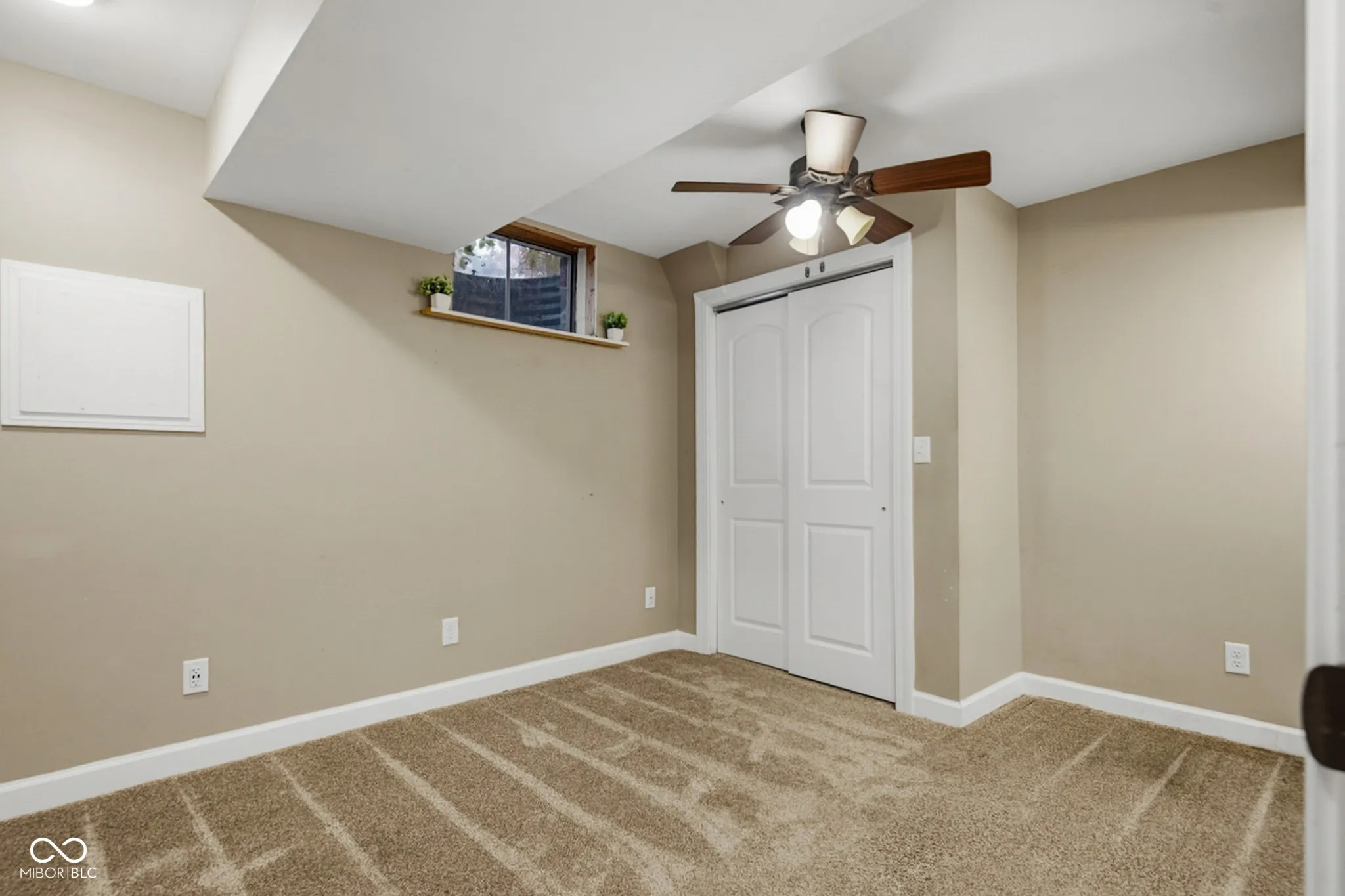 Columbus, Indiana 47203, United States, 4 Bedrooms Bedrooms, ,3 BathroomsBathrooms,Residential,Active,249797