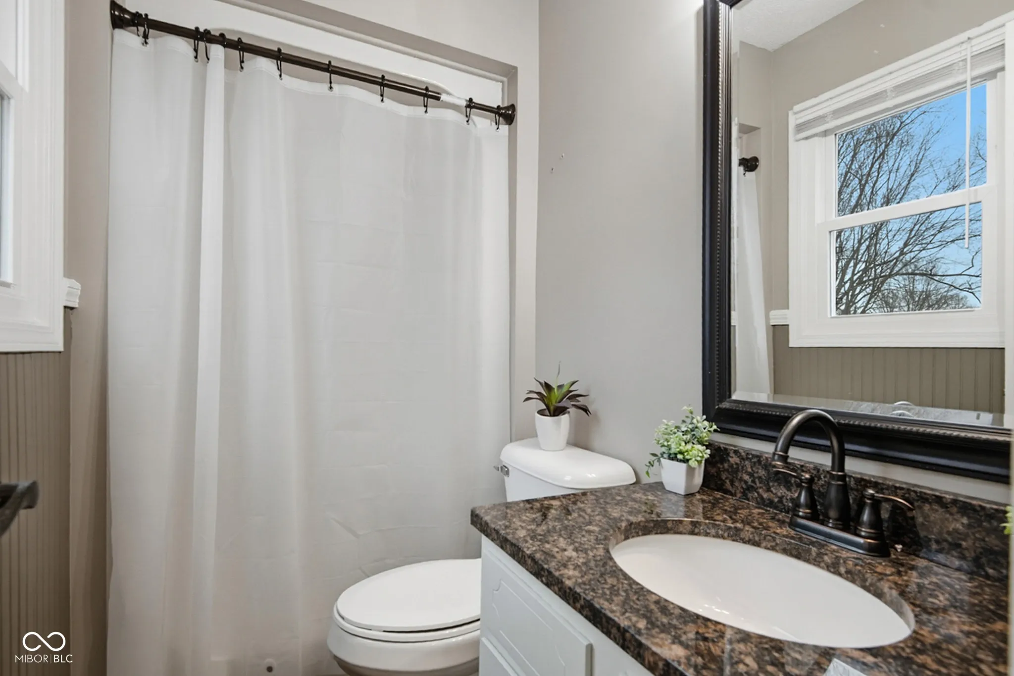 Columbus, Indiana 47203, United States, 4 Bedrooms Bedrooms, ,3 BathroomsBathrooms,Residential,Active,249797