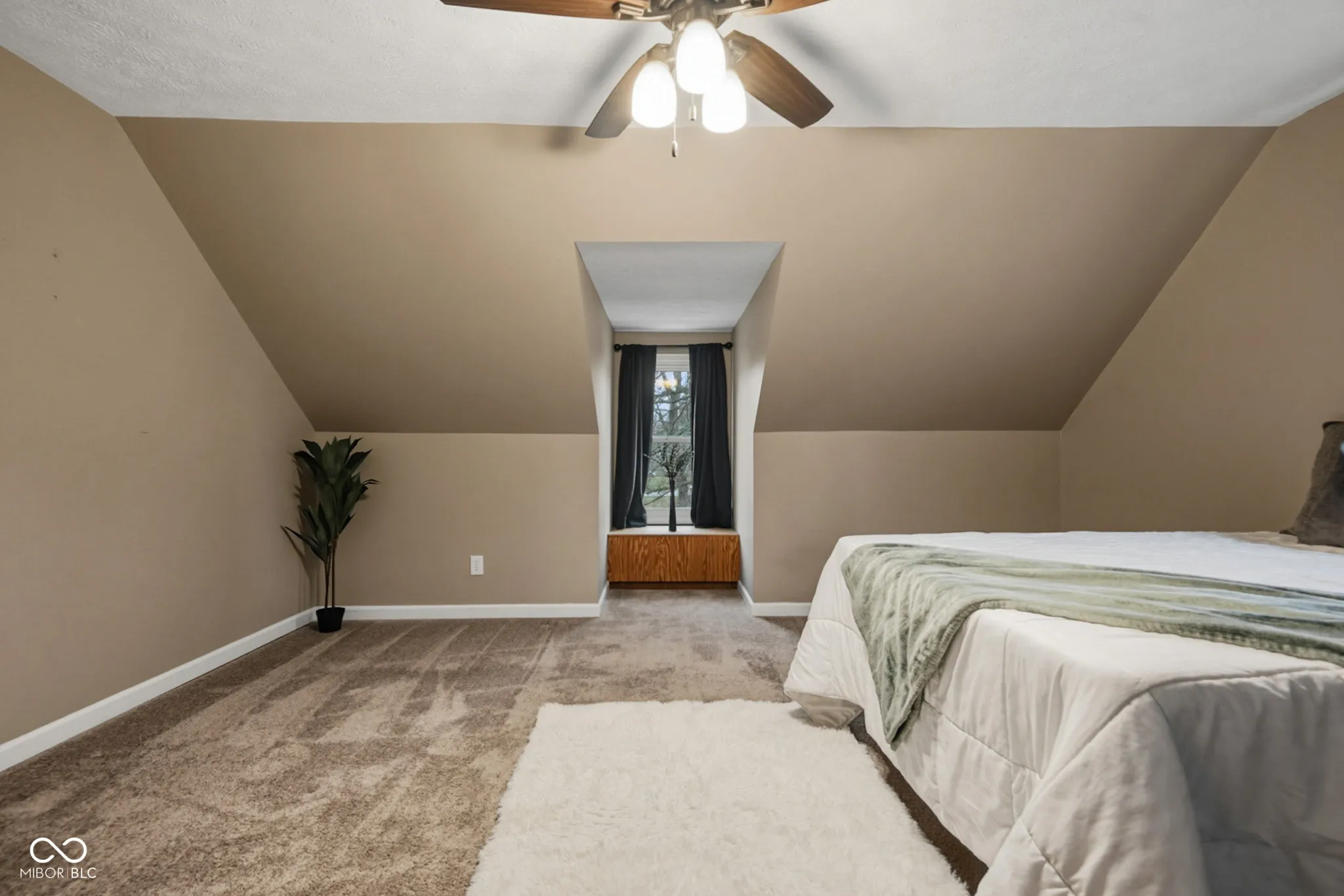 Columbus, Indiana 47203, United States, 4 Bedrooms Bedrooms, ,3 BathroomsBathrooms,Residential,Active,249797