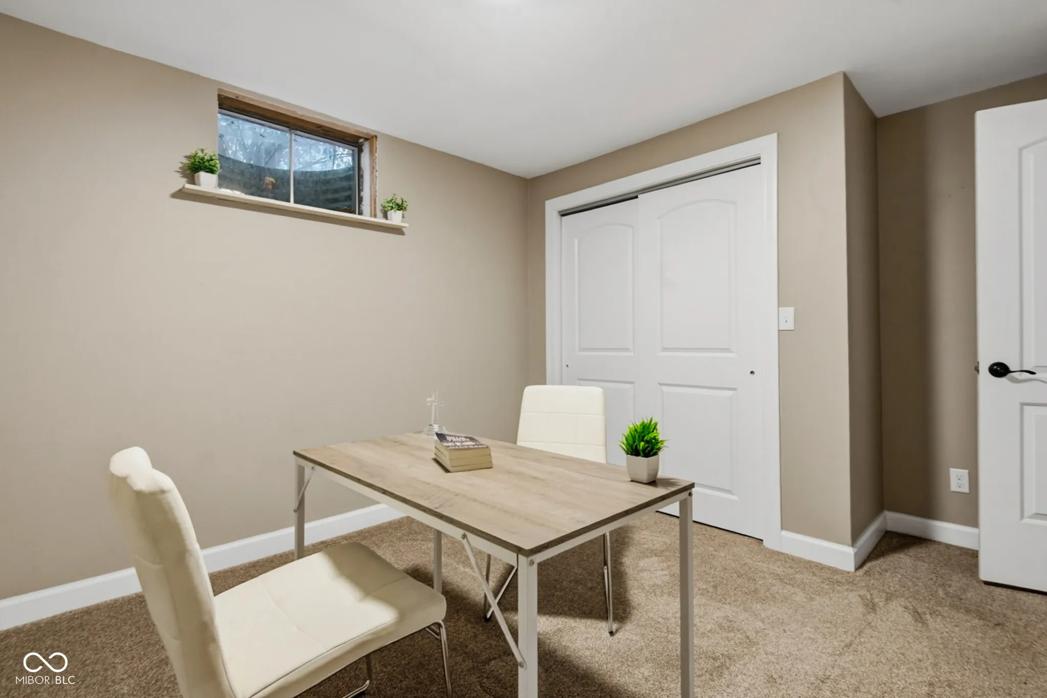 Columbus, Indiana 47203, United States, 4 Bedrooms Bedrooms, ,3 BathroomsBathrooms,Residential,Active,249797