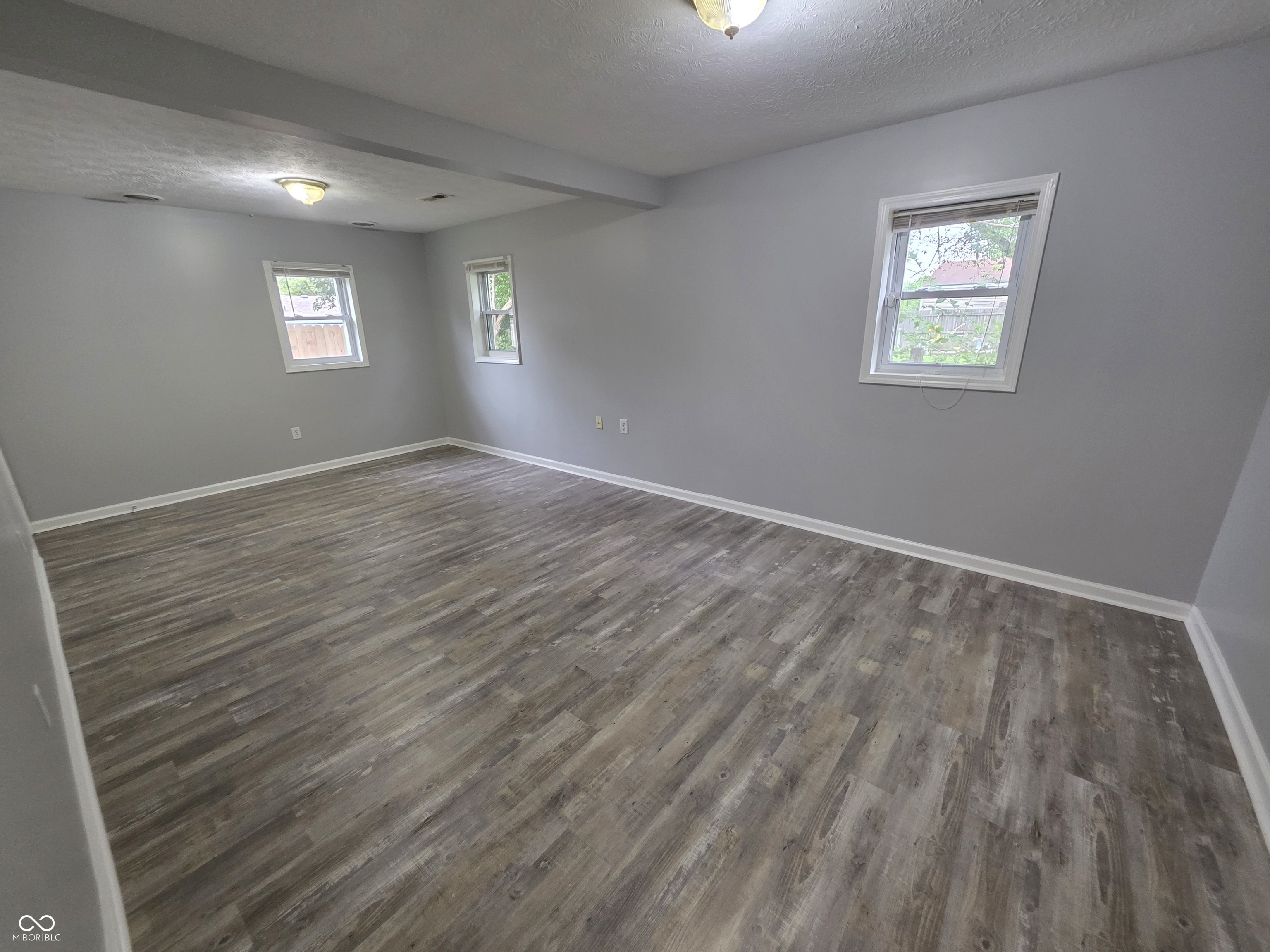 410 N 20th Avenue