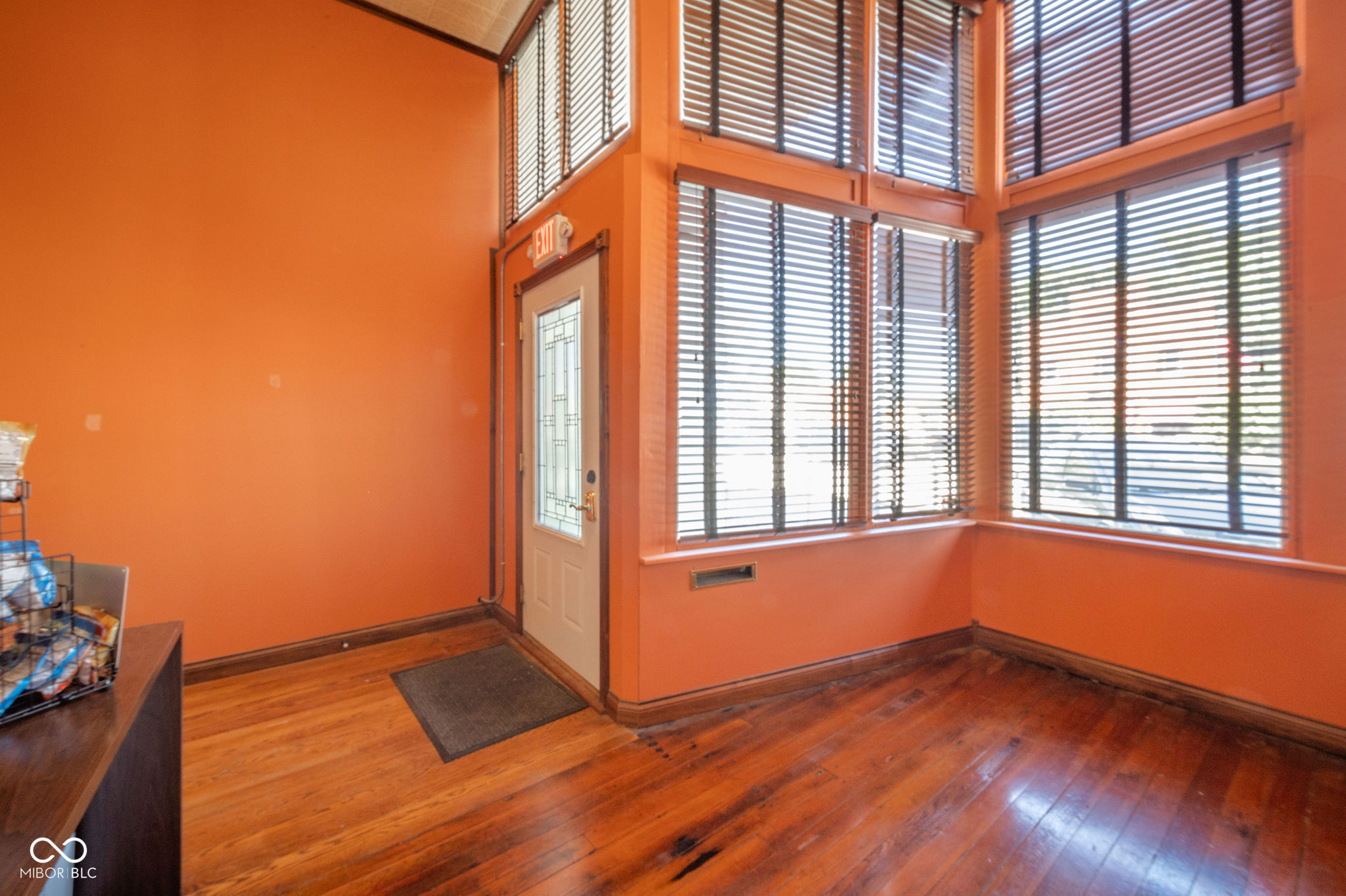 28 N Washington Street