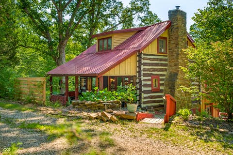 Photo of 1790 State Road 46 W, Nashville, IN 47448 (MLS # 22117939)