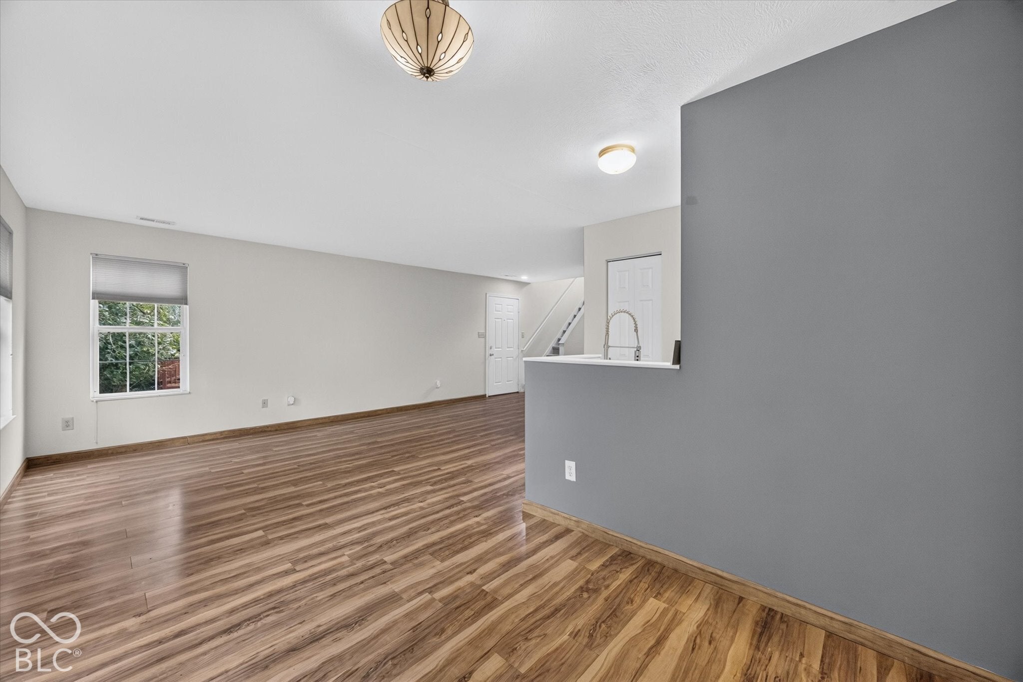 604 Bayberry Court W