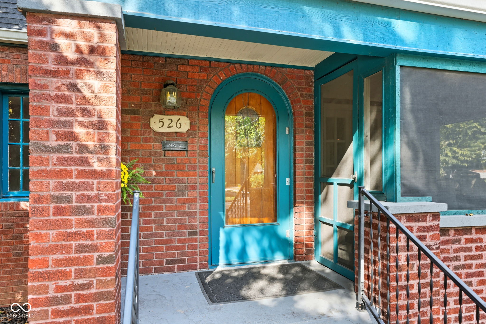 526 Kessler Boulevard East Drive