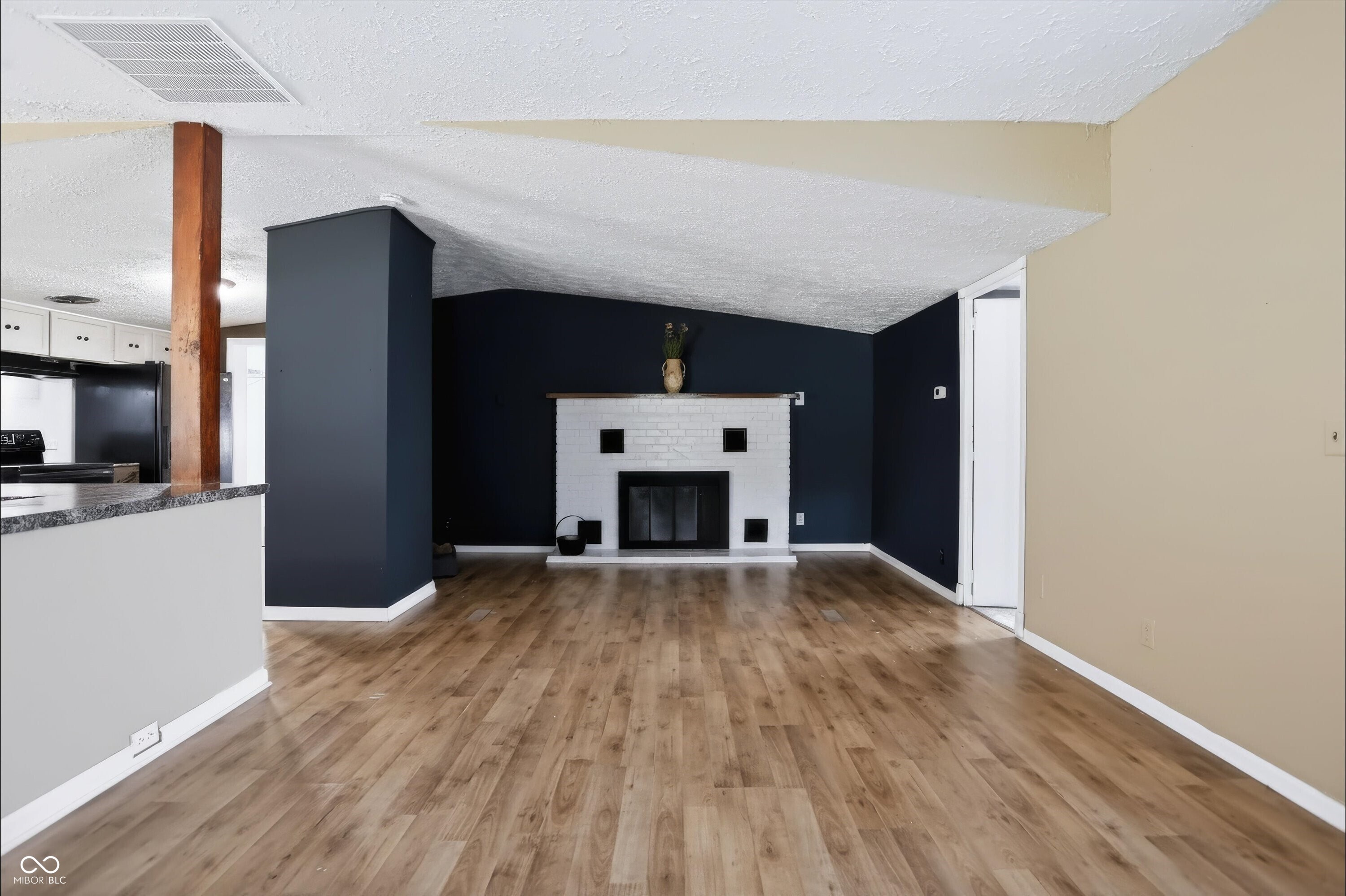320 W Ash Street