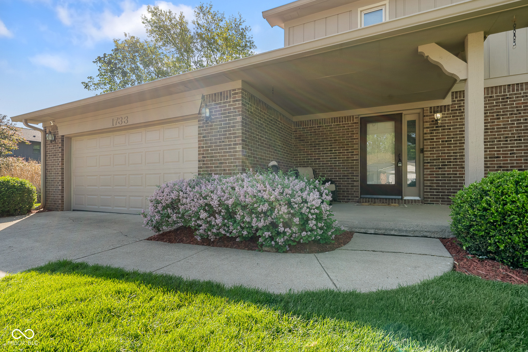 1733 Sycamore Drive