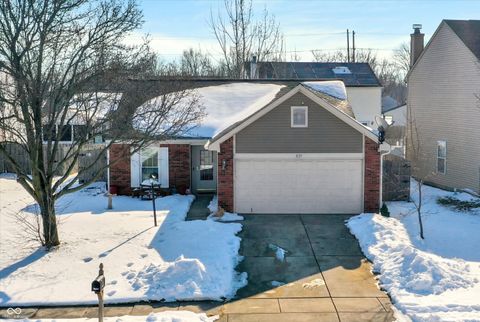 Photo of 3137 Hemlock Way, Indianapolis, IN 46203 (MLS # 22083521)