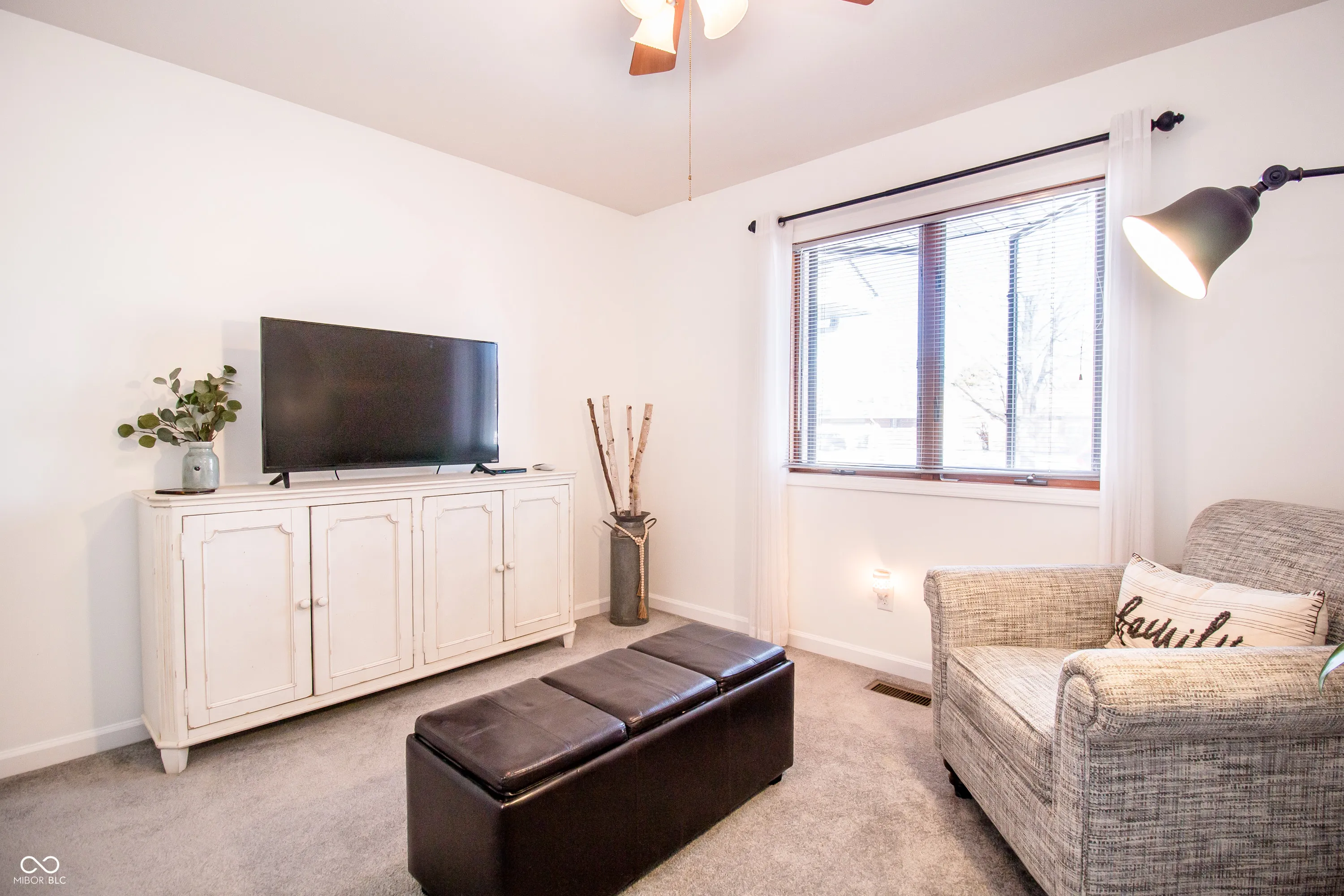 Columbus, Indiana 47203, United States, 3 Bedrooms Bedrooms, ,2 BathroomsBathrooms,Residential,Active,12598