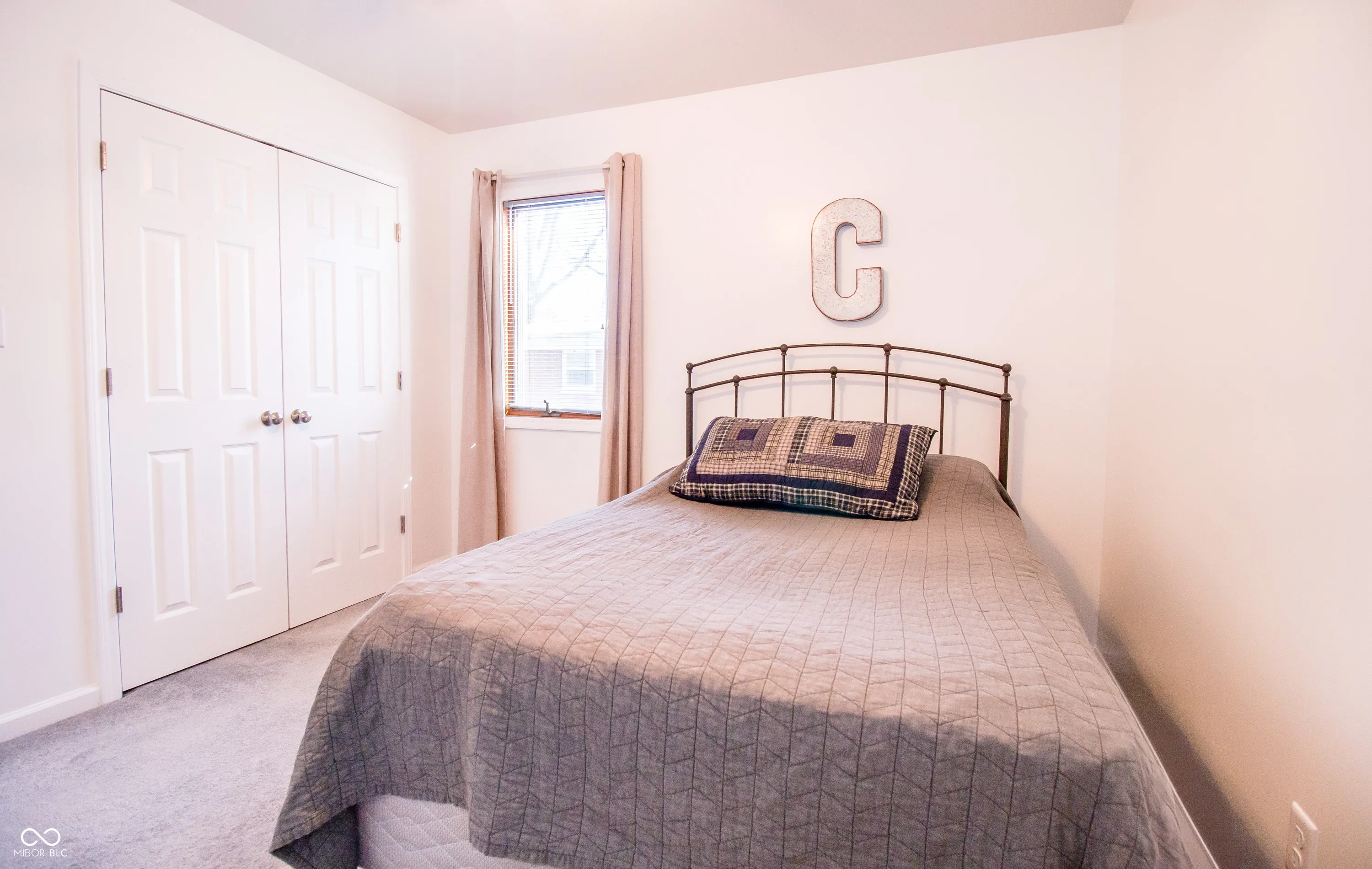 Columbus, Indiana 47203, United States, 3 Bedrooms Bedrooms, ,2 BathroomsBathrooms,Residential,Active,12598