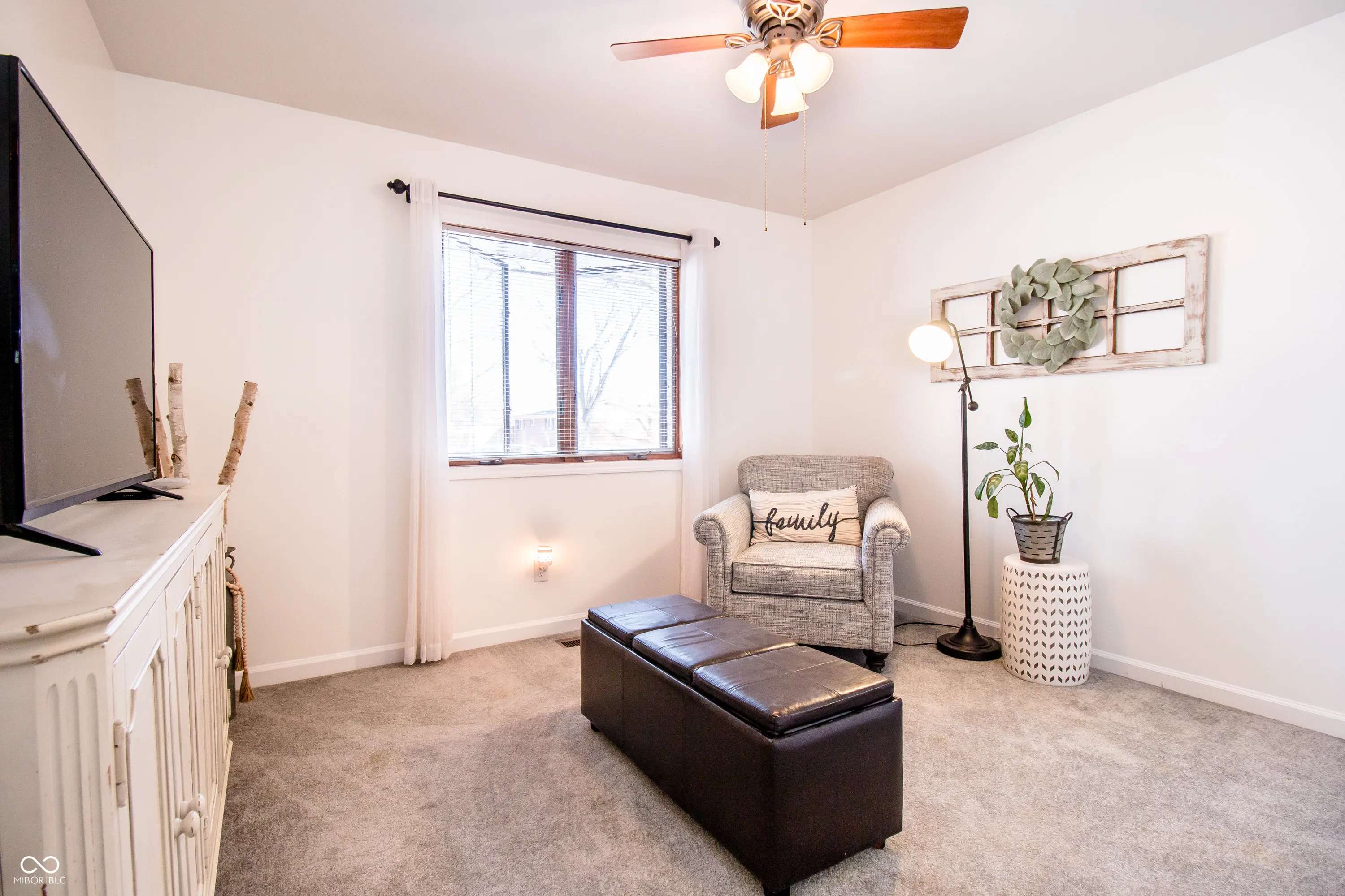 Columbus, Indiana 47203, United States, 3 Bedrooms Bedrooms, ,2 BathroomsBathrooms,Residential,Active,12598