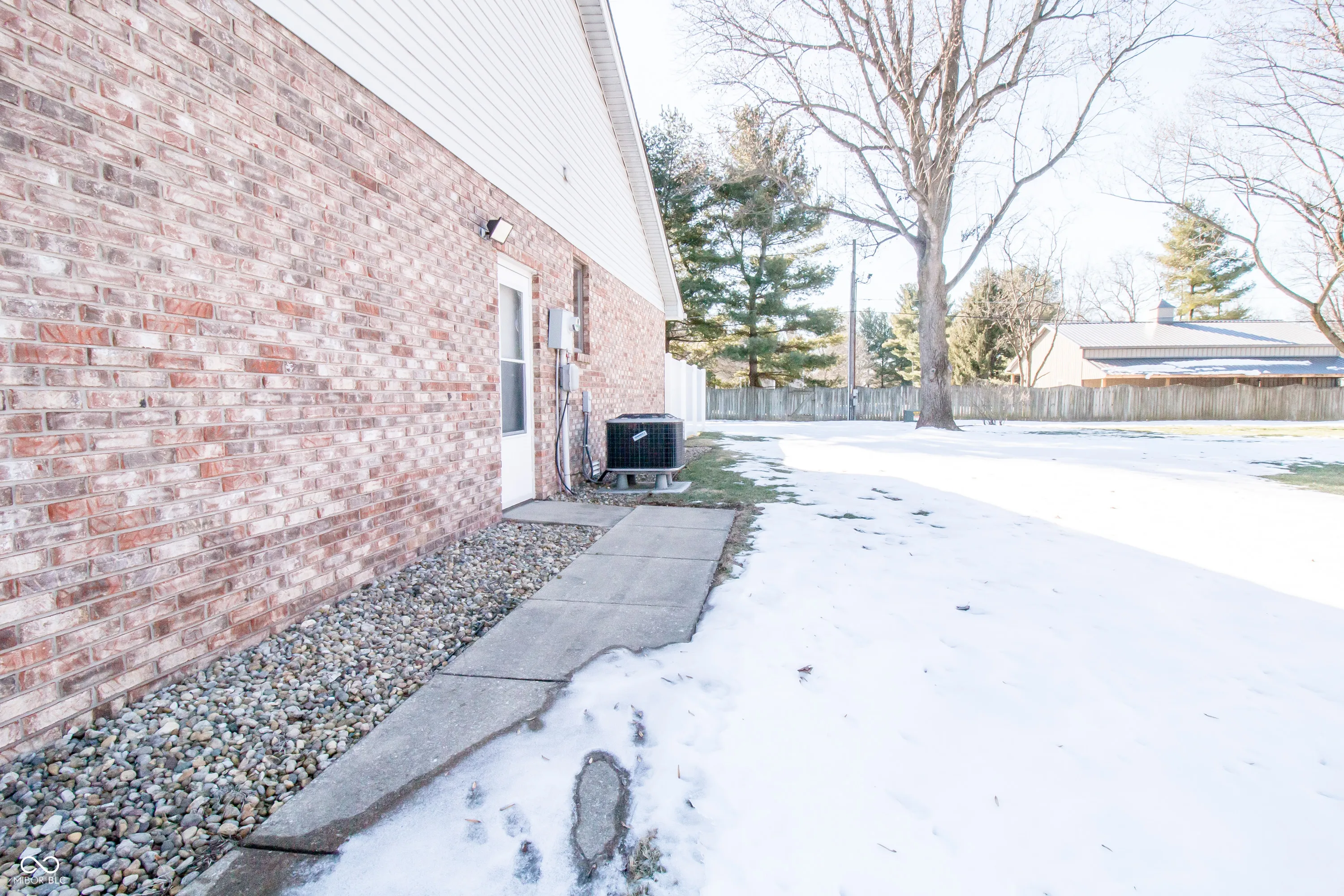 Columbus, Indiana 47203, United States, 3 Bedrooms Bedrooms, ,2 BathroomsBathrooms,Residential,Active,12598