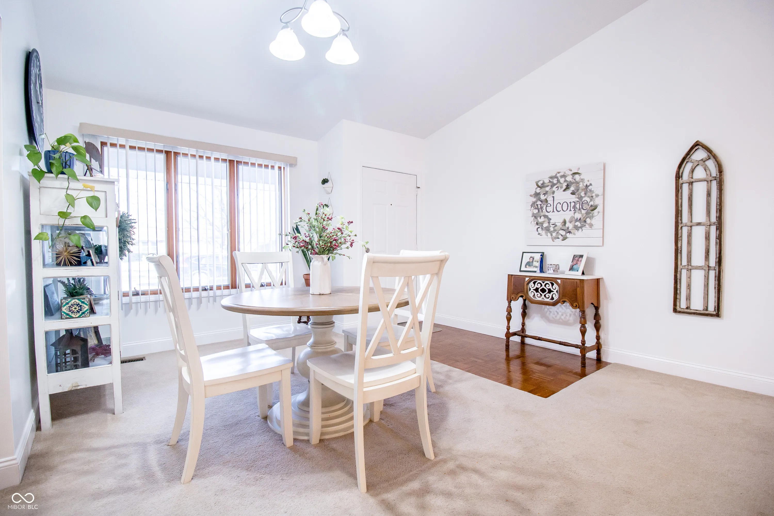 Columbus, Indiana 47203, United States, 3 Bedrooms Bedrooms, ,2 BathroomsBathrooms,Residential,Active,12598