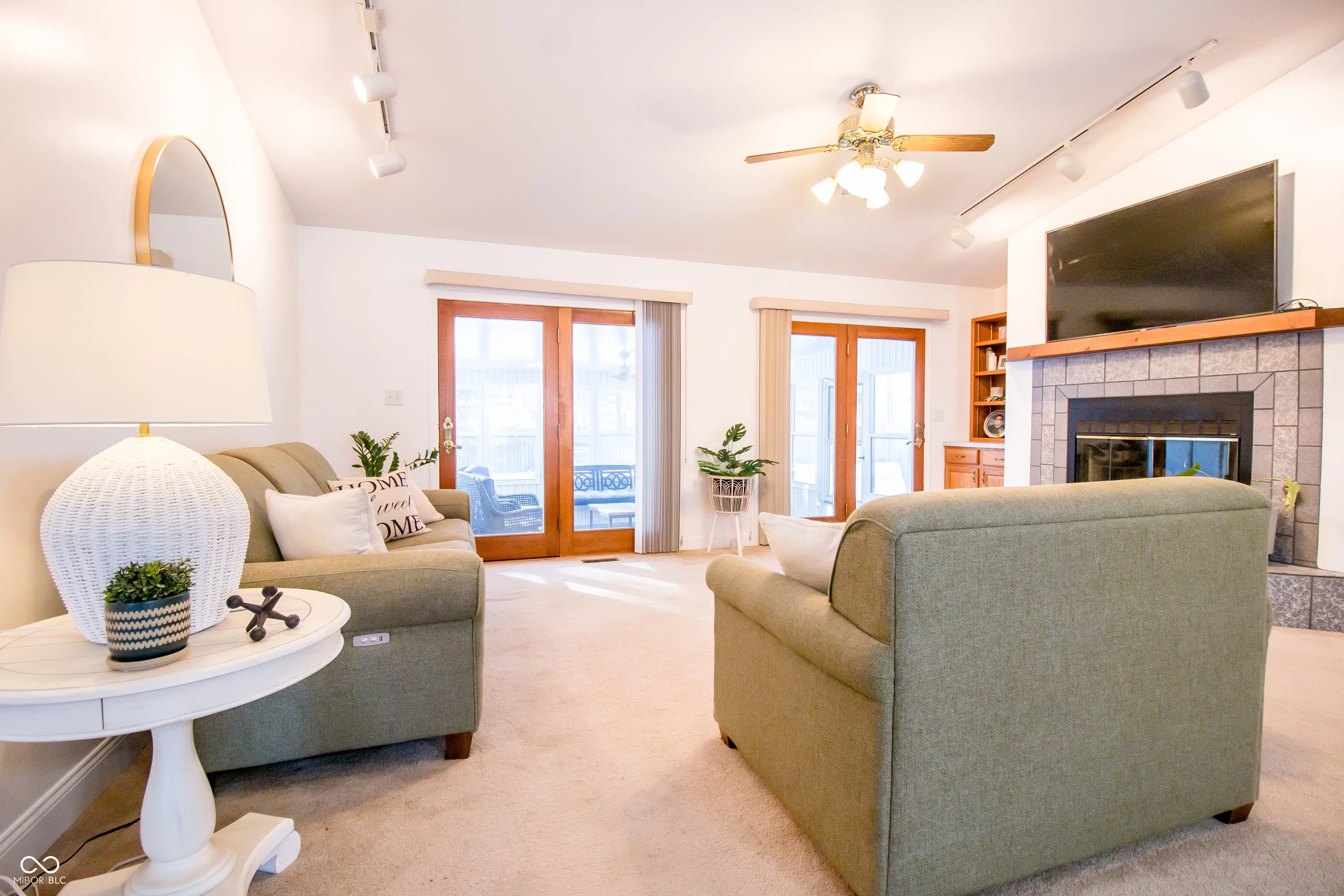 Columbus, Indiana 47203, United States, 3 Bedrooms Bedrooms, ,2 BathroomsBathrooms,Residential,Active,12598