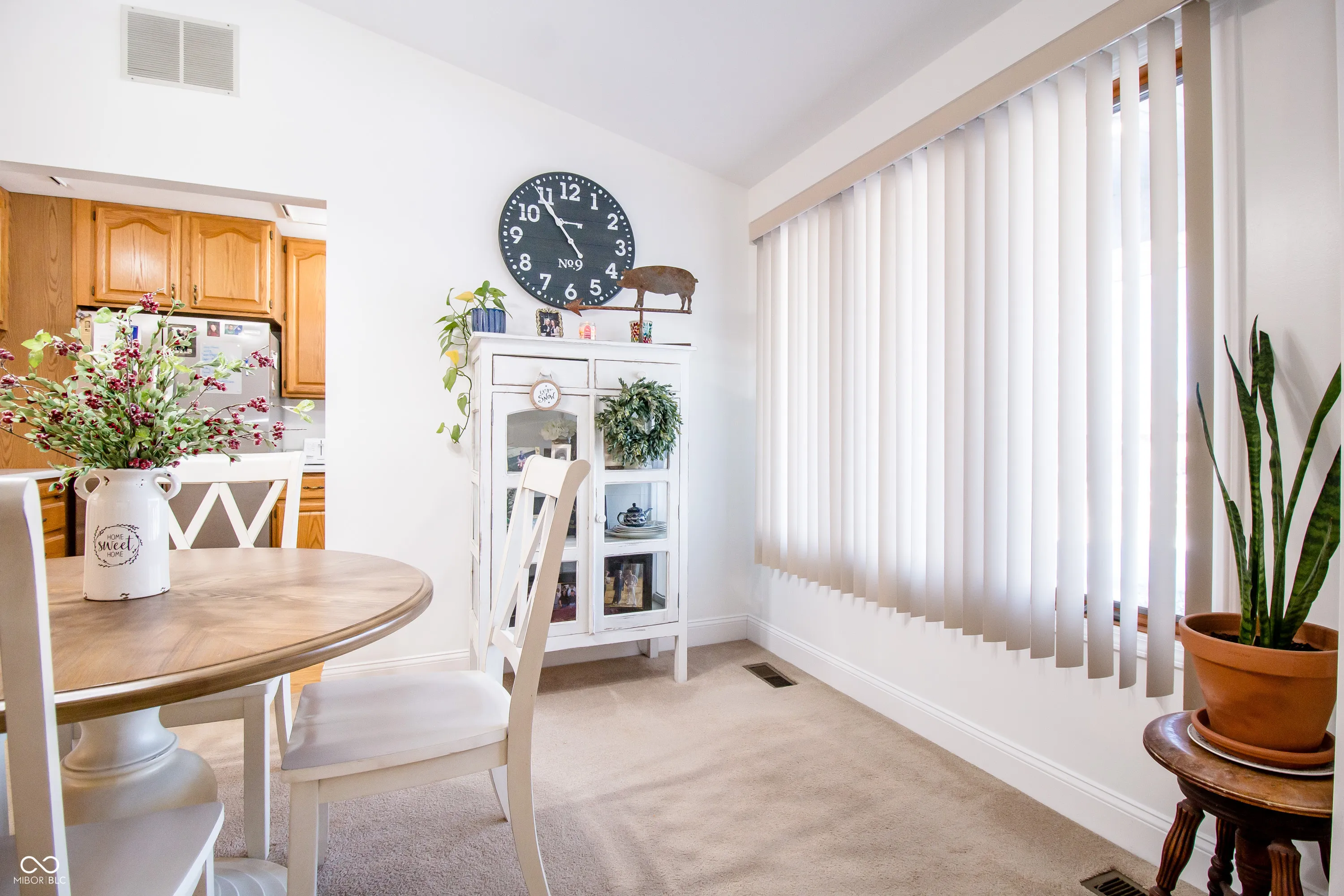 Columbus, Indiana 47203, United States, 3 Bedrooms Bedrooms, ,2 BathroomsBathrooms,Residential,Active,12598