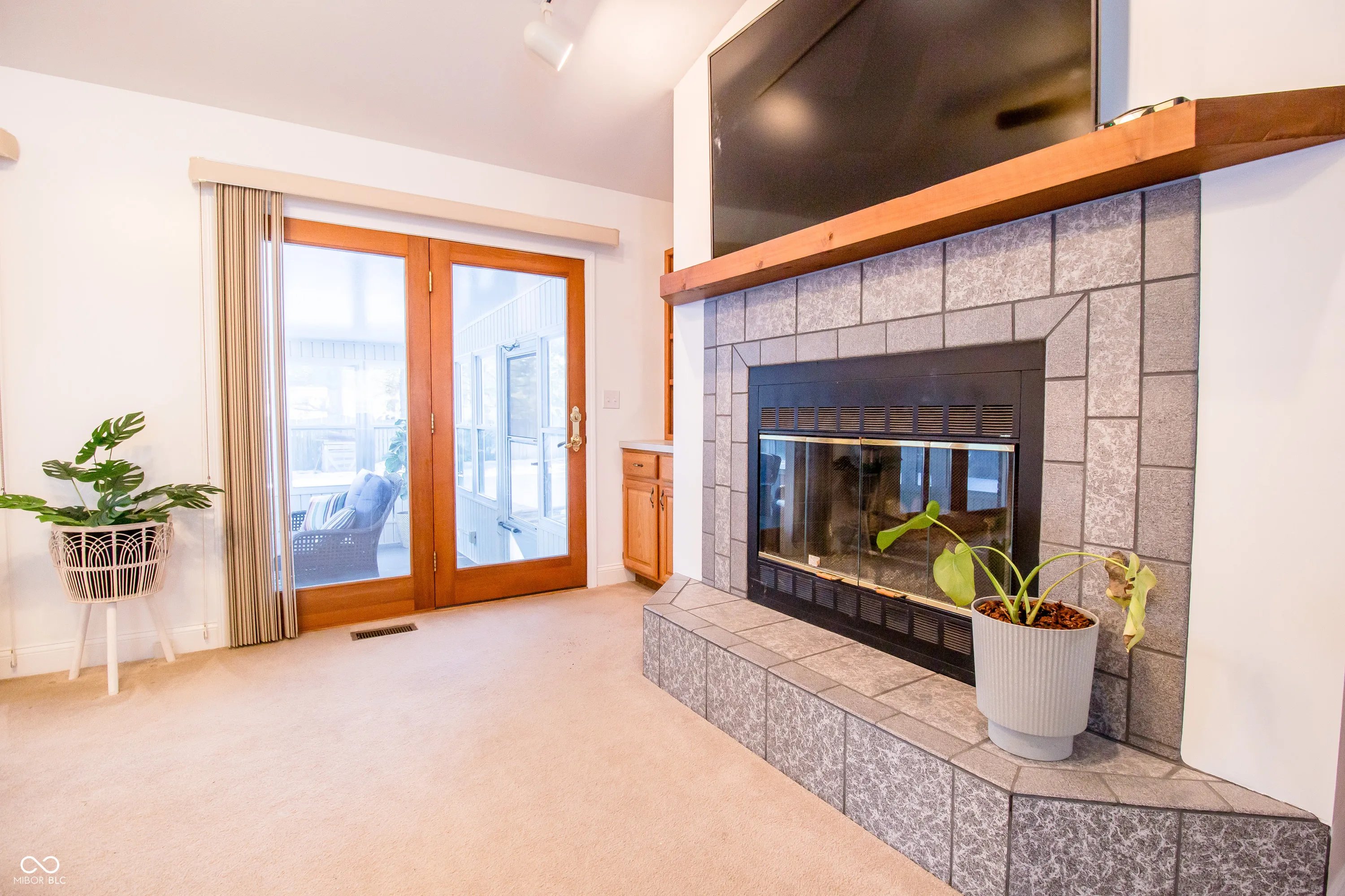 Columbus, Indiana 47203, United States, 3 Bedrooms Bedrooms, ,2 BathroomsBathrooms,Residential,Active,12598